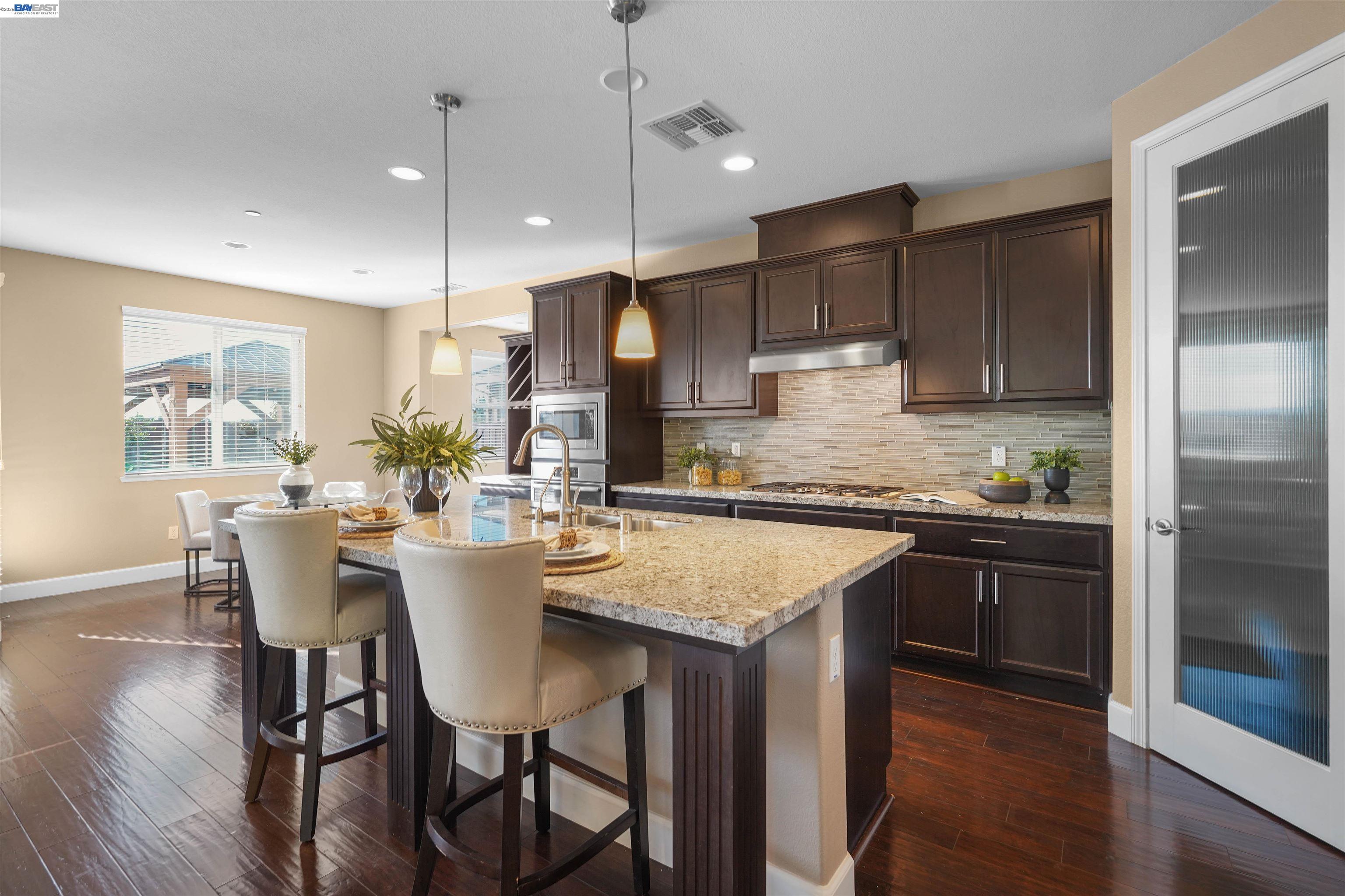 Detail Gallery Image 11 of 45 For 2417 Stalsburg Dr, Tracy,  CA 95376 - 4 Beds | 3 Baths