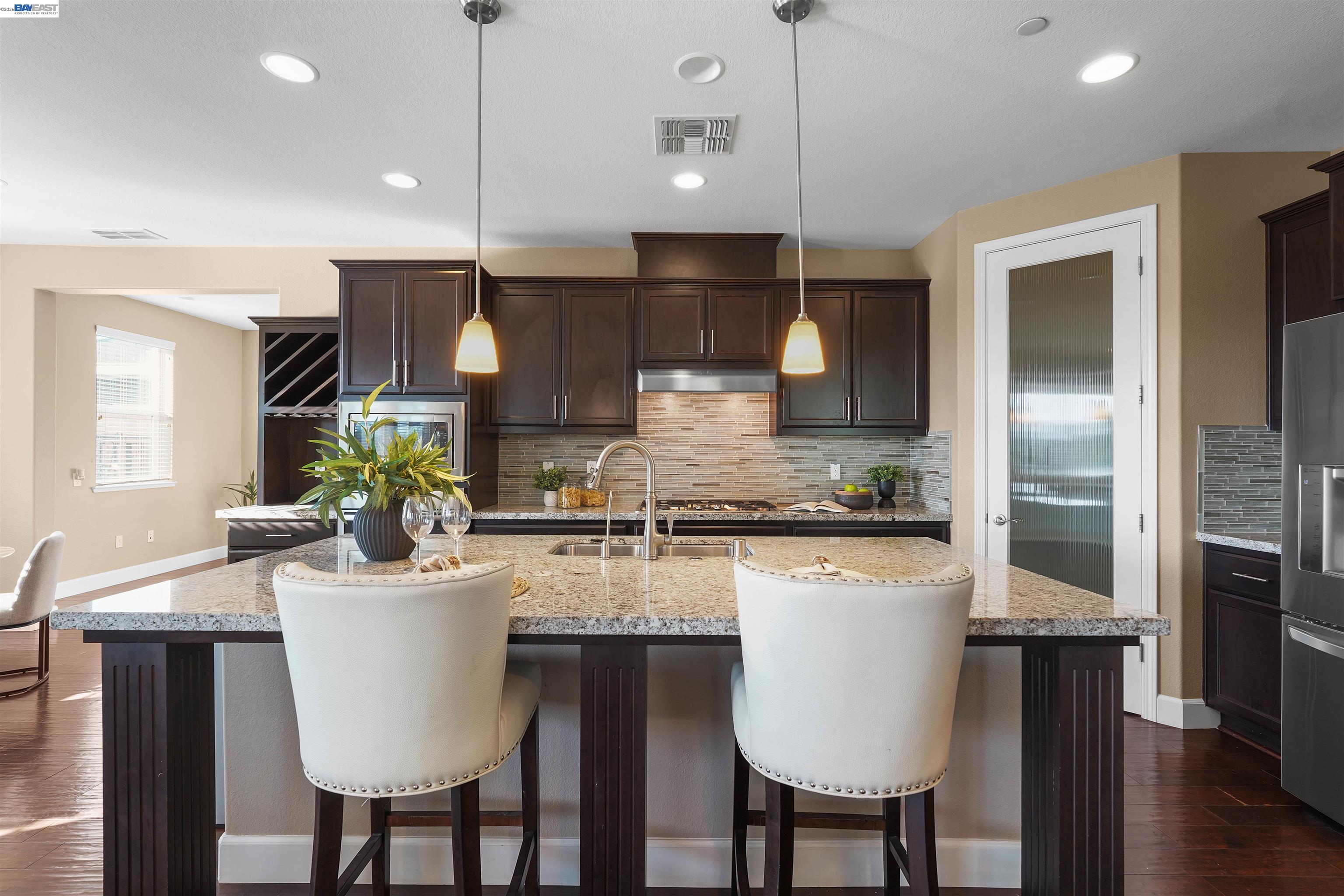 Detail Gallery Image 12 of 45 For 2417 Stalsburg Dr, Tracy,  CA 95376 - 4 Beds | 3 Baths