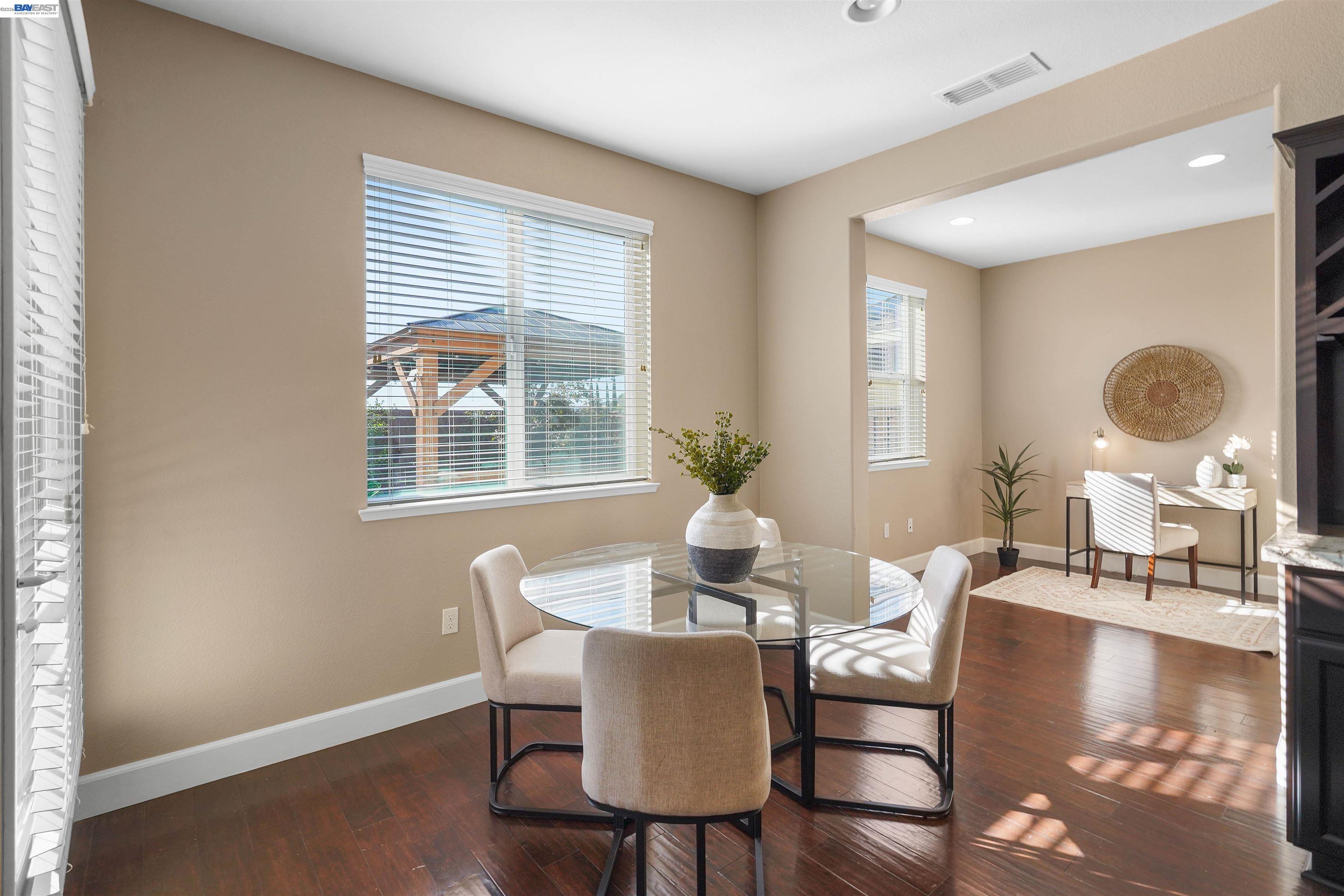 Detail Gallery Image 16 of 45 For 2417 Stalsburg Dr, Tracy,  CA 95376 - 4 Beds | 3 Baths