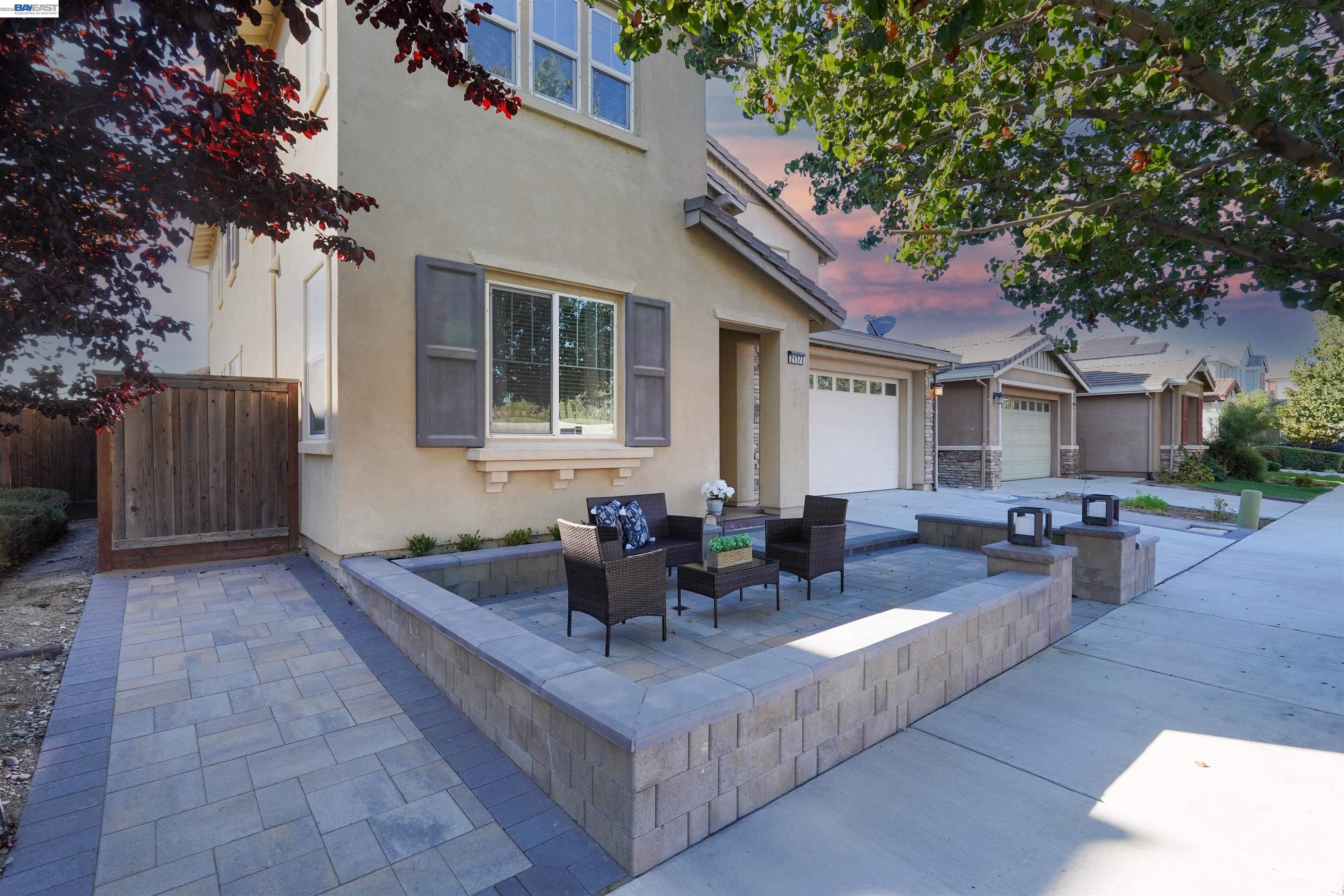 Detail Gallery Image 3 of 45 For 2417 Stalsburg Dr, Tracy,  CA 95376 - 4 Beds | 3 Baths