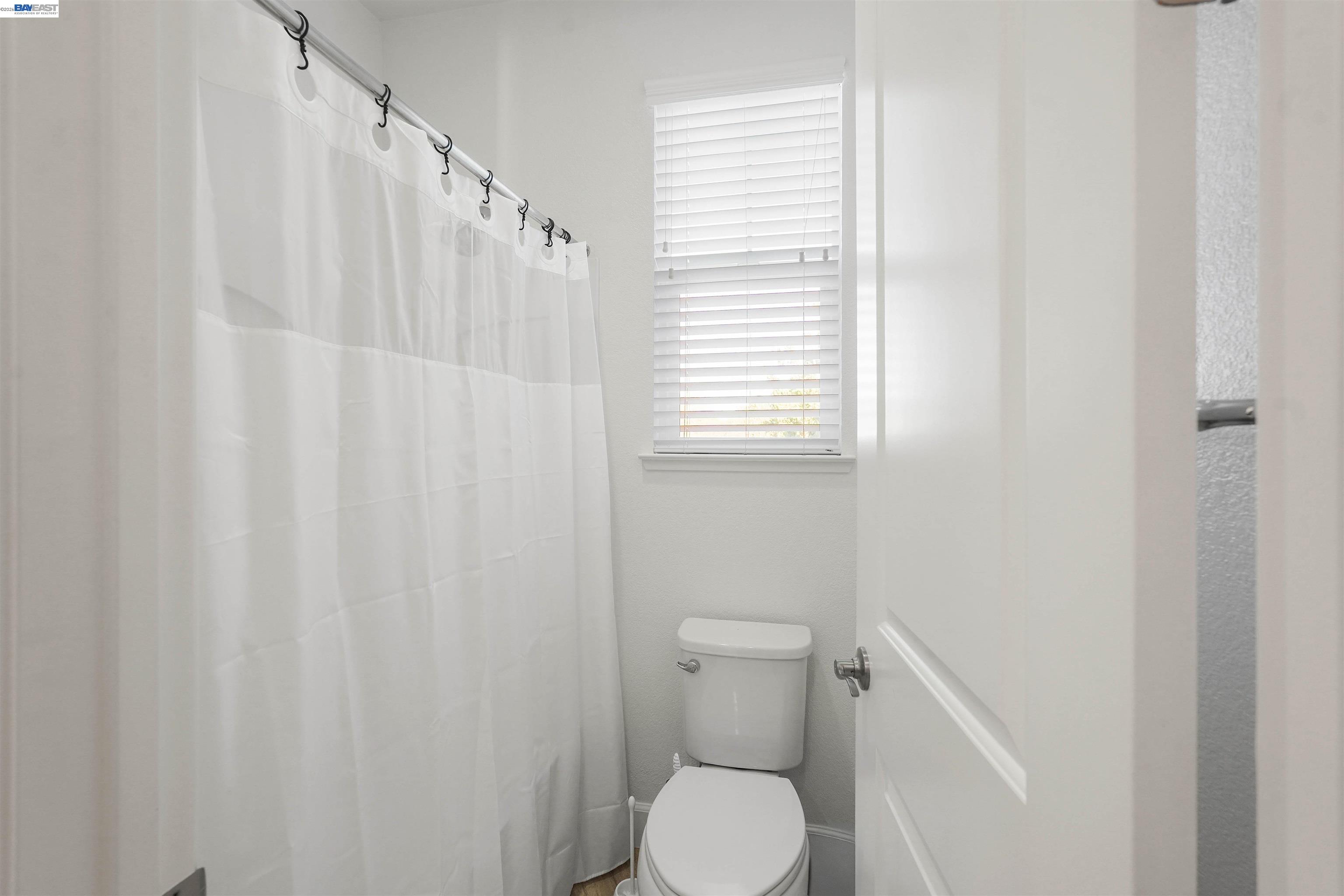 Detail Gallery Image 27 of 45 For 2417 Stalsburg Dr, Tracy,  CA 95376 - 4 Beds | 3 Baths