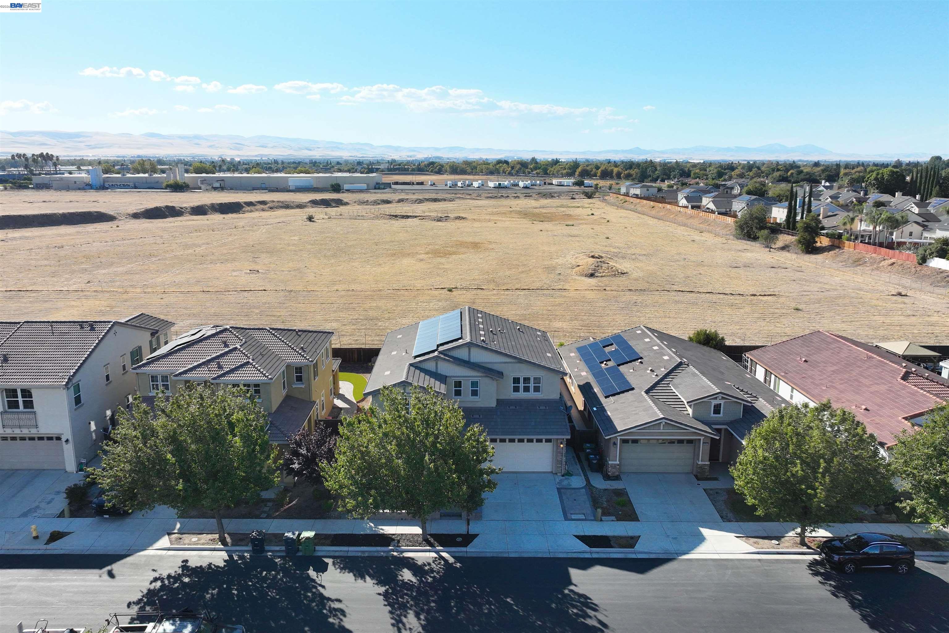 Detail Gallery Image 42 of 45 For 2417 Stalsburg Dr, Tracy,  CA 95376 - 4 Beds | 3 Baths