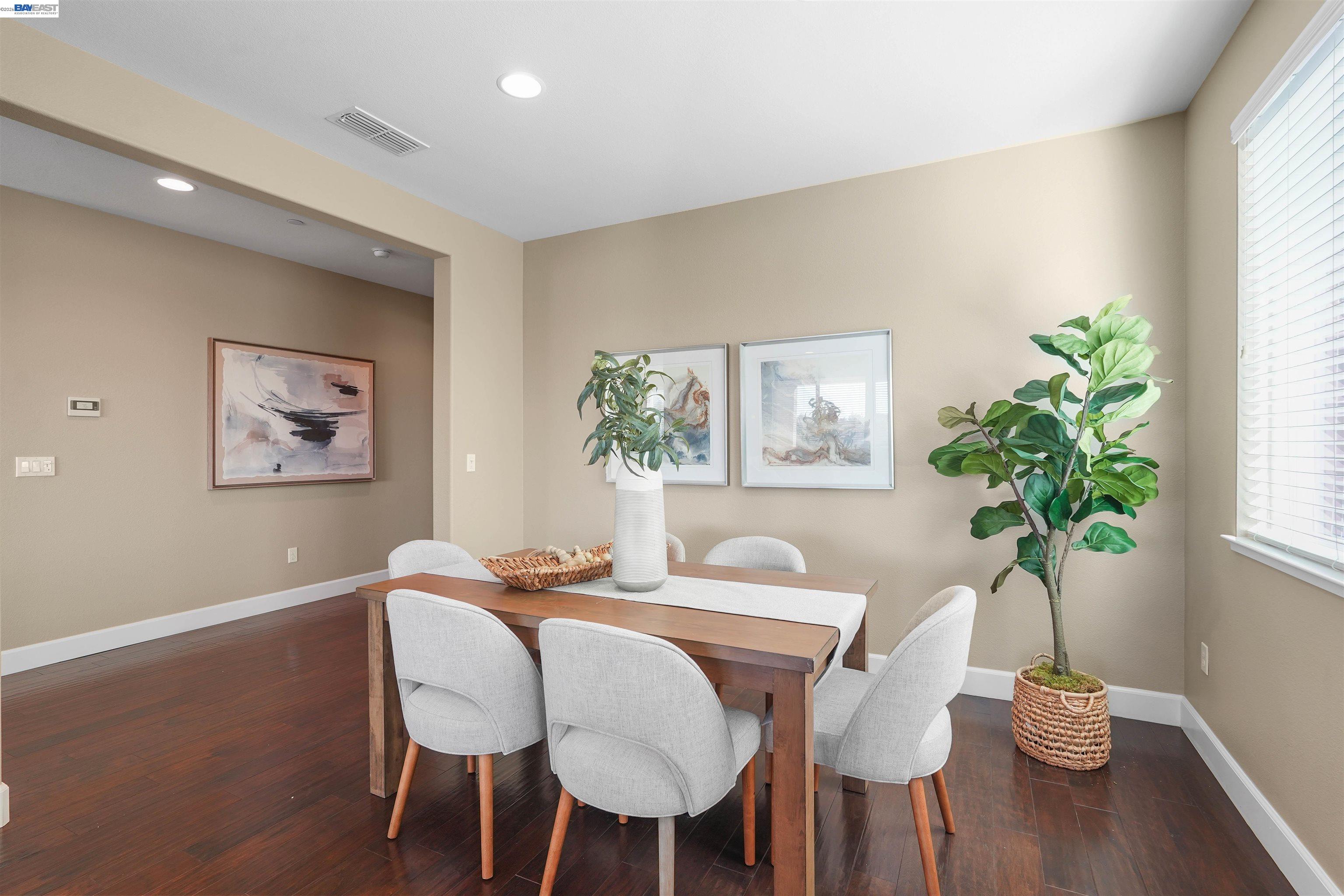 Detail Gallery Image 10 of 45 For 2417 Stalsburg Dr, Tracy,  CA 95376 - 4 Beds | 3 Baths