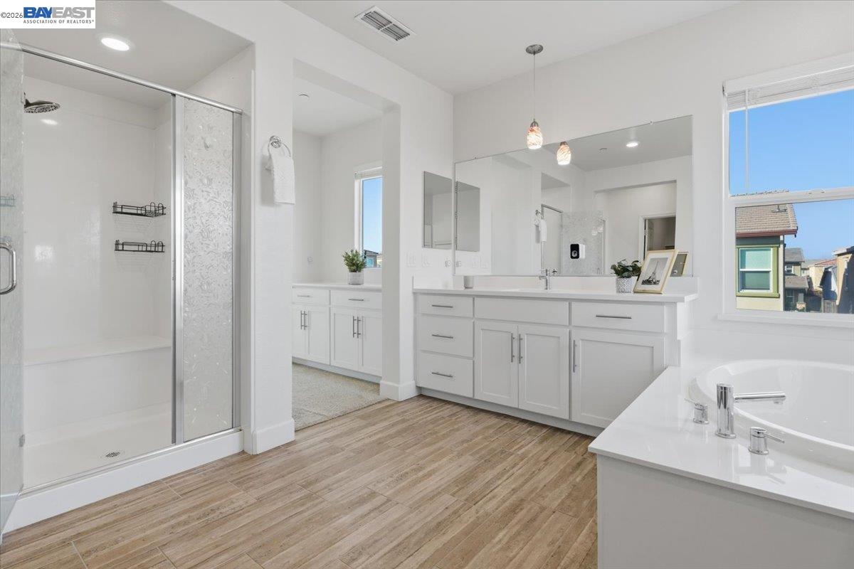 Detail Gallery Image 13 of 22 For 2481 Azalea Ave, Tracy,  CA 95376 - 4 Beds | 3 Baths