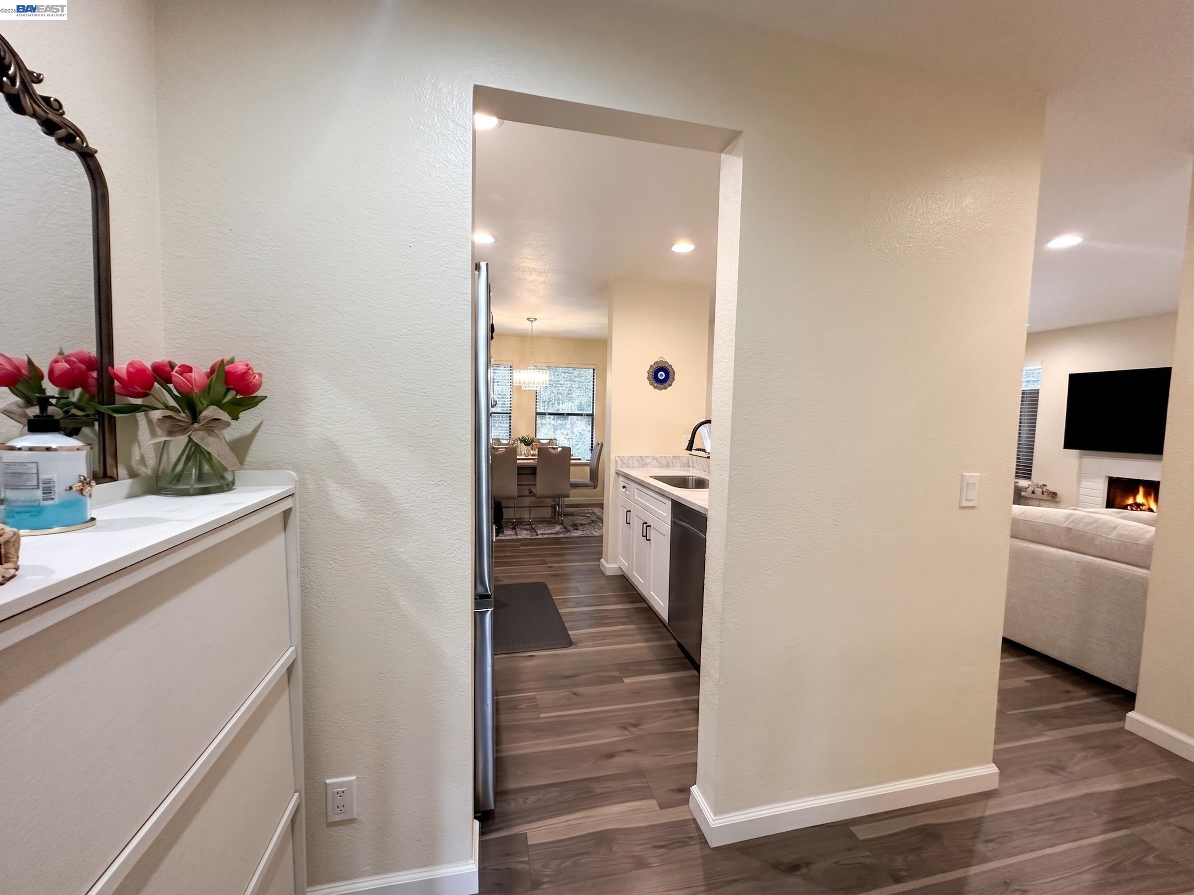 Photo #3: 41131830 Listing: Photo #3