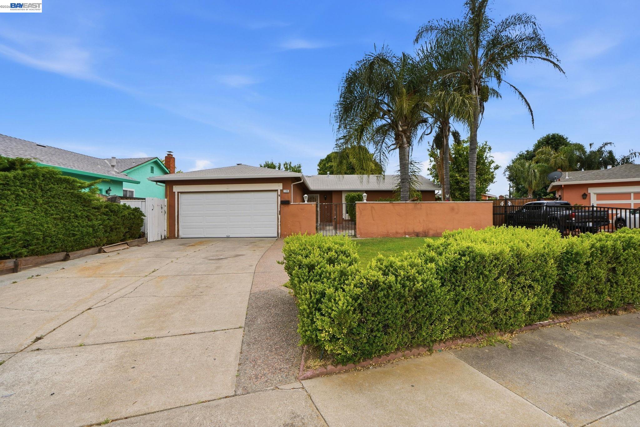 Front Image Thumbnail for BE41131831