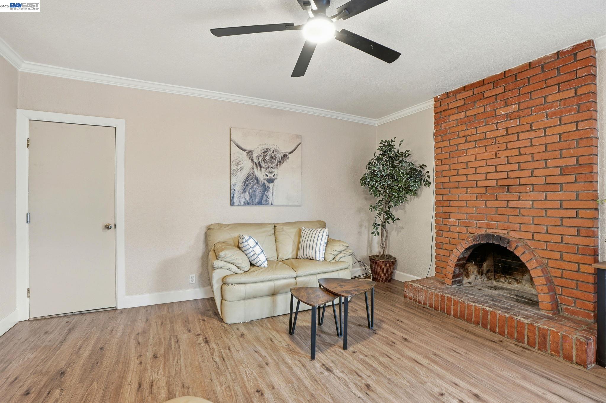 Detail Gallery Image 6 of 33 For 2705 Adobe Ct, Antioch,  CA 94509 - 4 Beds | 2 Baths