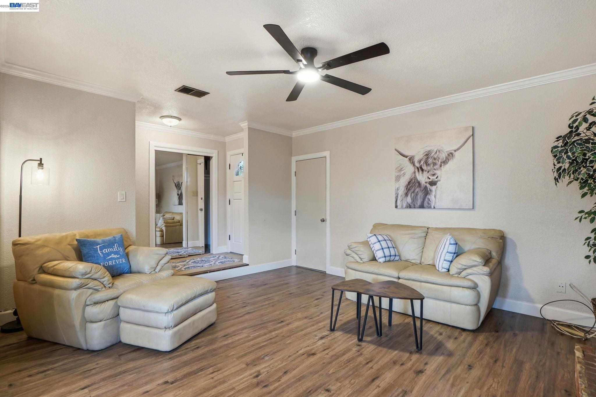 Detail Gallery Image 7 of 33 For 2705 Adobe Ct, Antioch,  CA 94509 - 4 Beds | 2 Baths