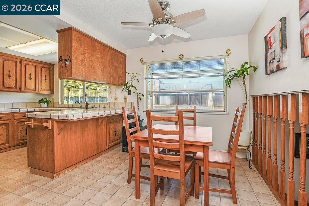 Detail Gallery Image 9 of 37 For 2822 Harris, Antioch,  CA 94509 - 4 Beds | 2/1 Baths