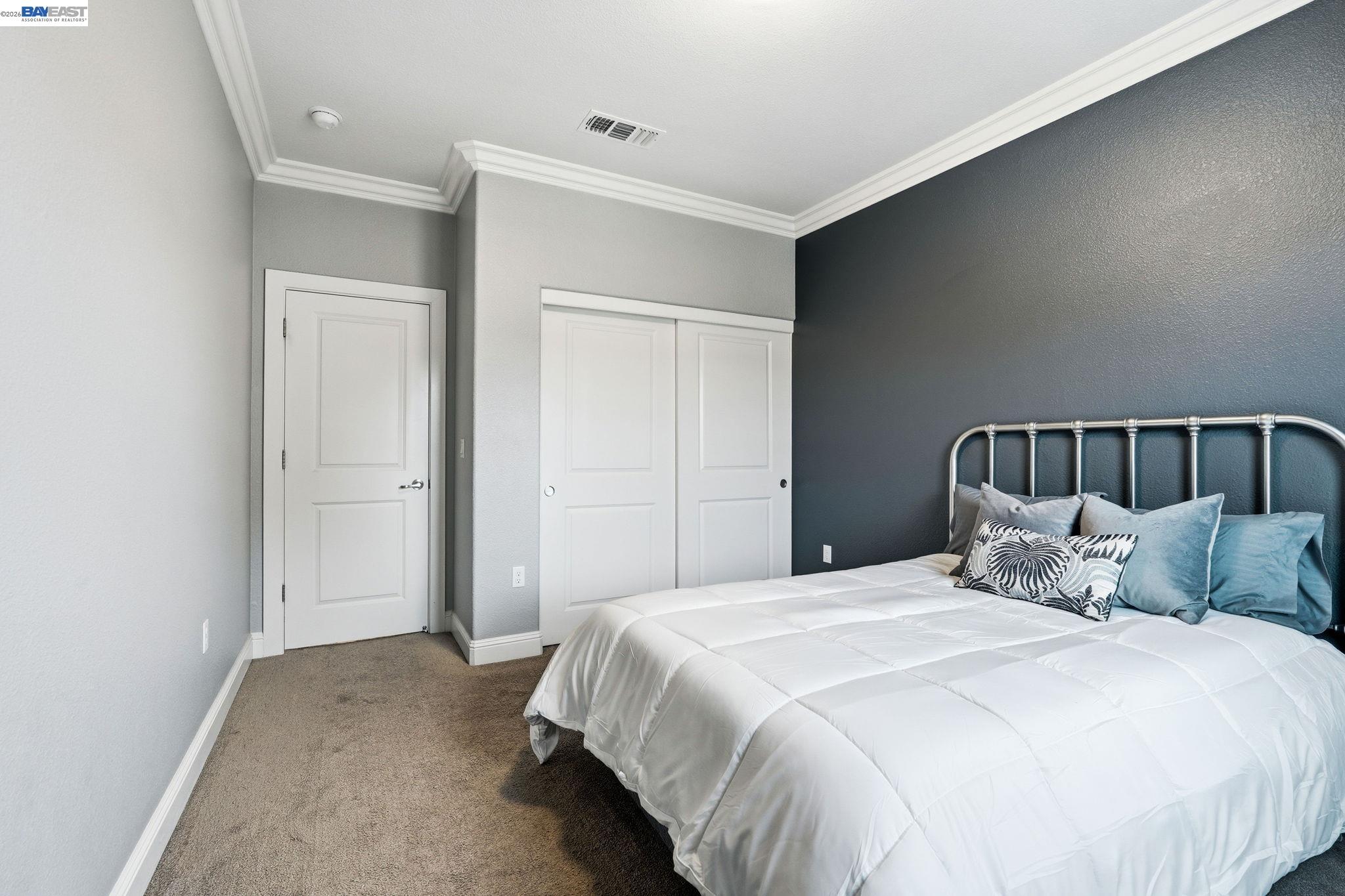 Detail Gallery Image 16 of 33 For 98 Driftwood Cir, Bay Point,  CA 94565 - 4 Beds | 2/1 Baths