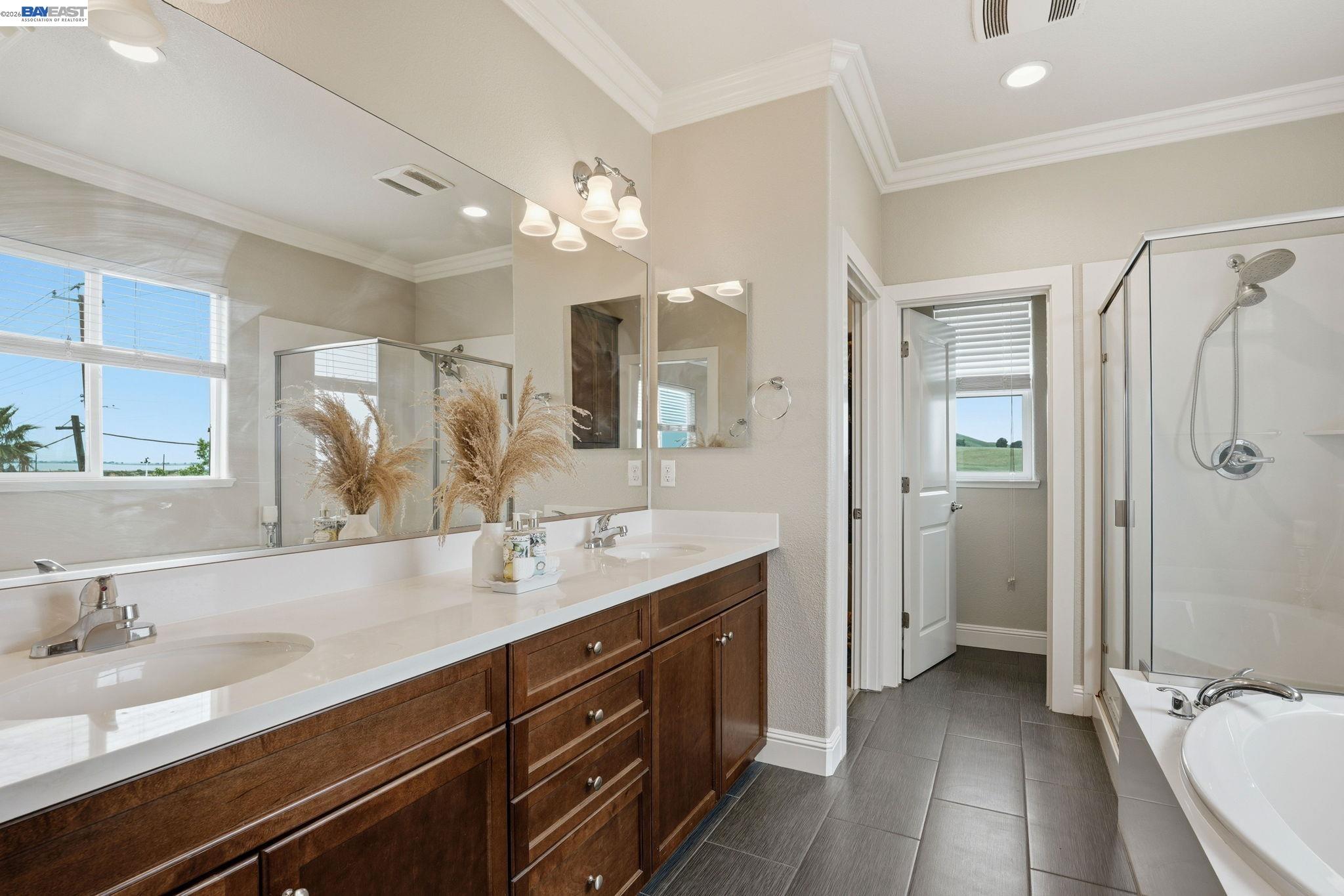 Detail Gallery Image 27 of 33 For 98 Driftwood Cir, Bay Point,  CA 94565 - 4 Beds | 2/1 Baths
