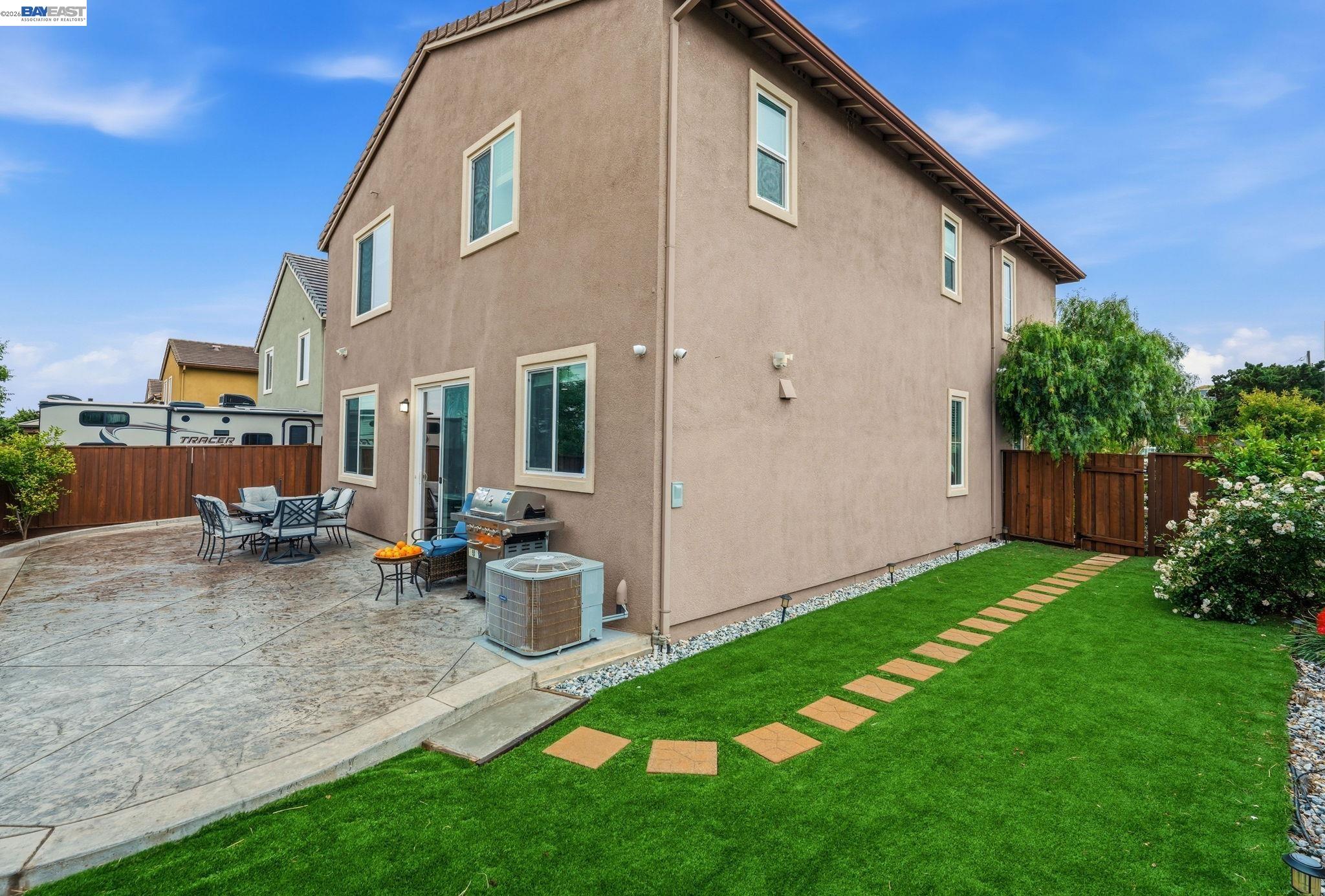 Detail Gallery Image 29 of 33 For 98 Driftwood Cir, Bay Point,  CA 94565 - 4 Beds | 2/1 Baths