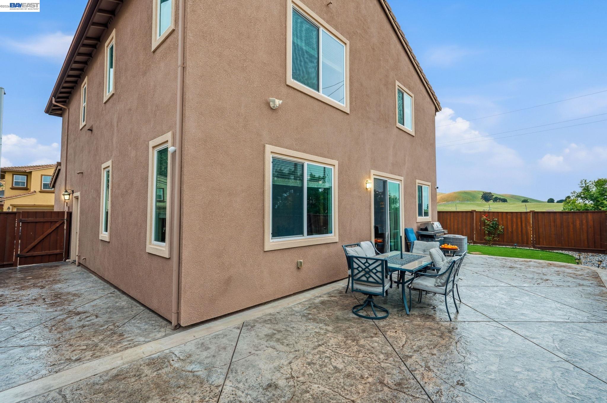 Detail Gallery Image 30 of 33 For 98 Driftwood Cir, Bay Point,  CA 94565 - 4 Beds | 2/1 Baths