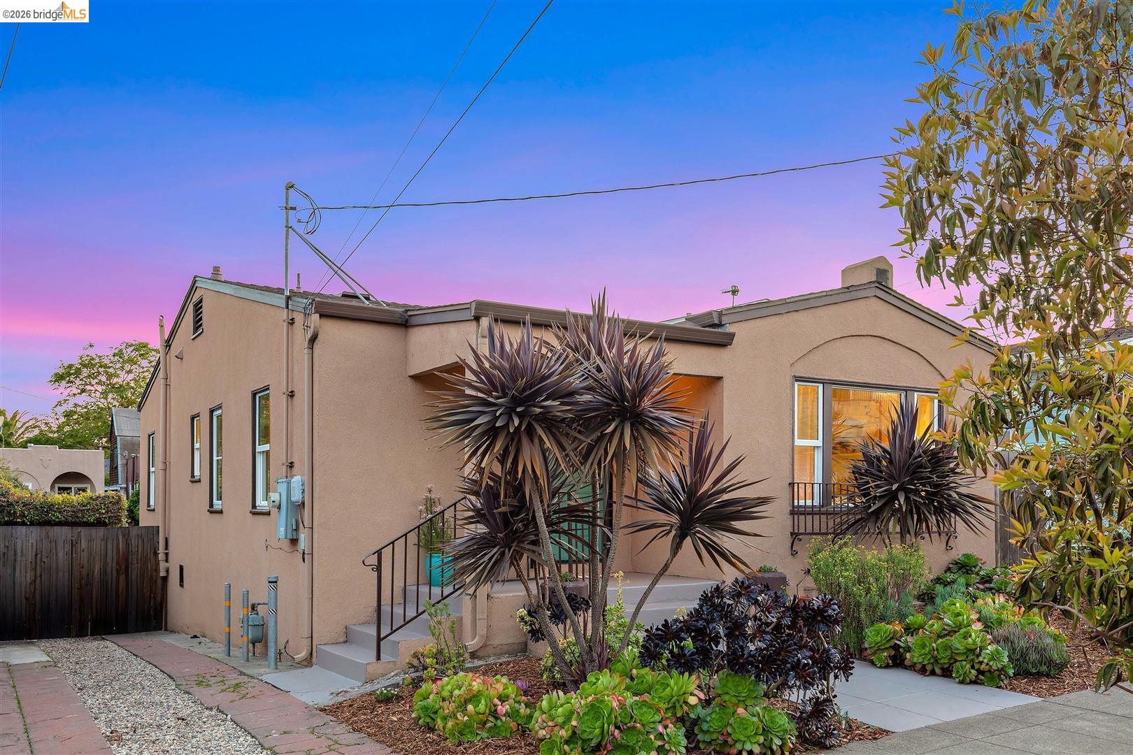 2707 Logan St, Oakland, CA, 94601