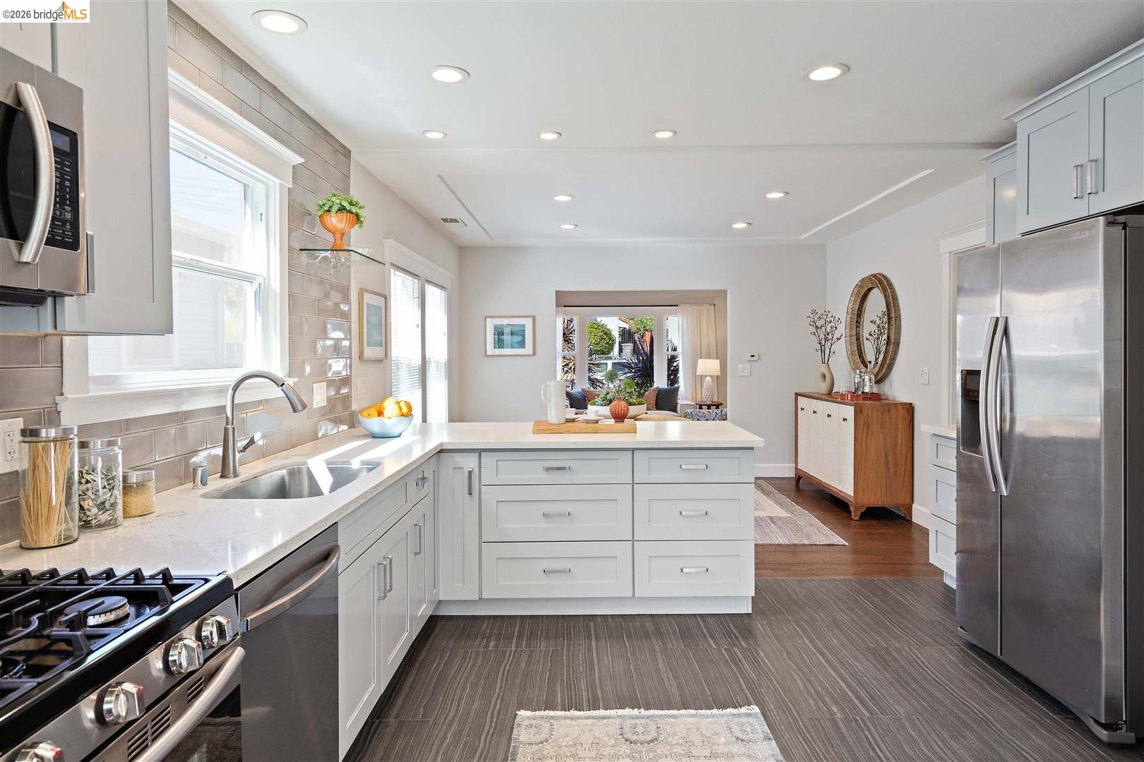 2707 Logan St, Oakland, CA, 94601