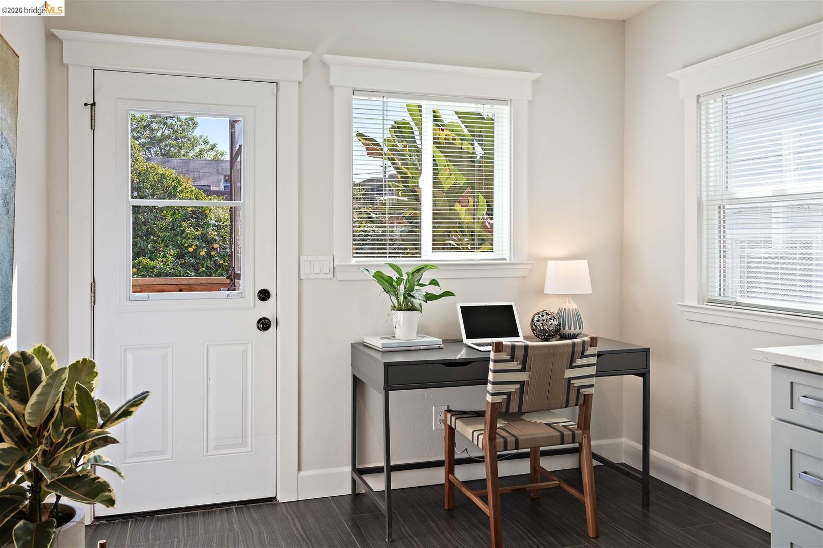 2707 Logan St, Oakland, CA, 94601