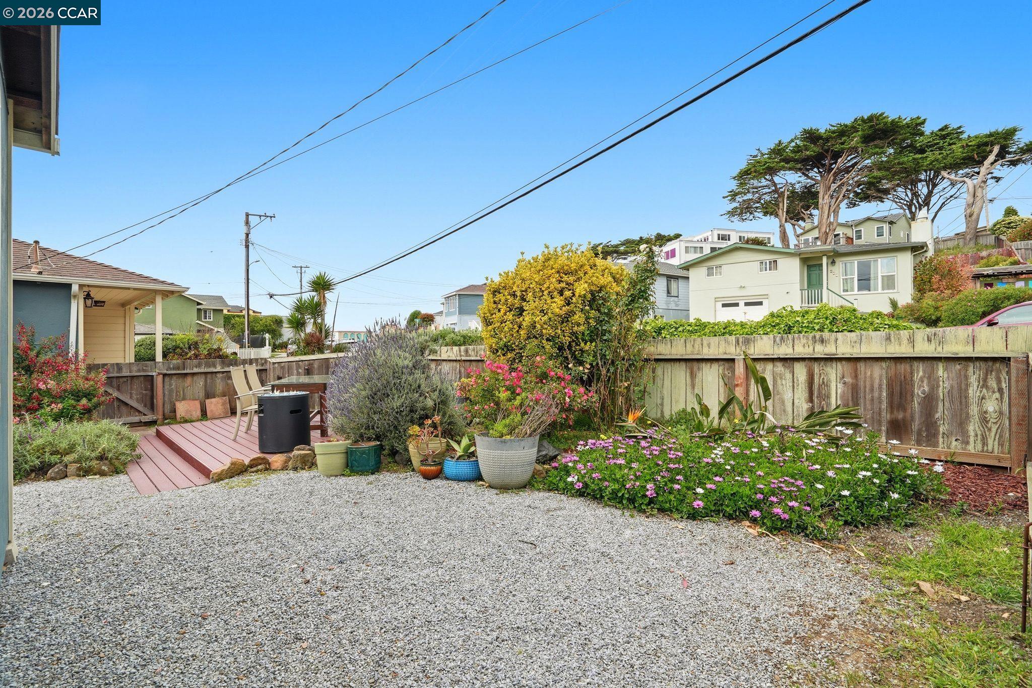 Detail Gallery Image 27 of 30 For 136 Pacific Ave, Pacifica,  CA 94044 - 3 Beds | 2 Baths