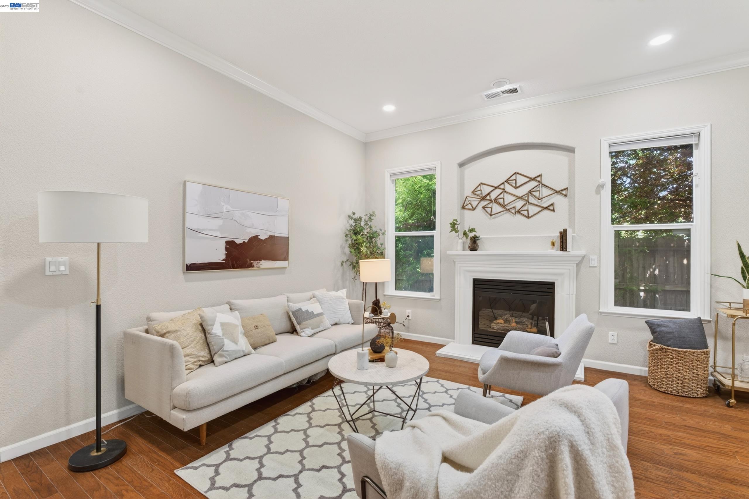 Detail Gallery Image 5 of 78 For 5113 Pray Court, Antioch,  CA 94531 - 4 Beds | 3 Baths