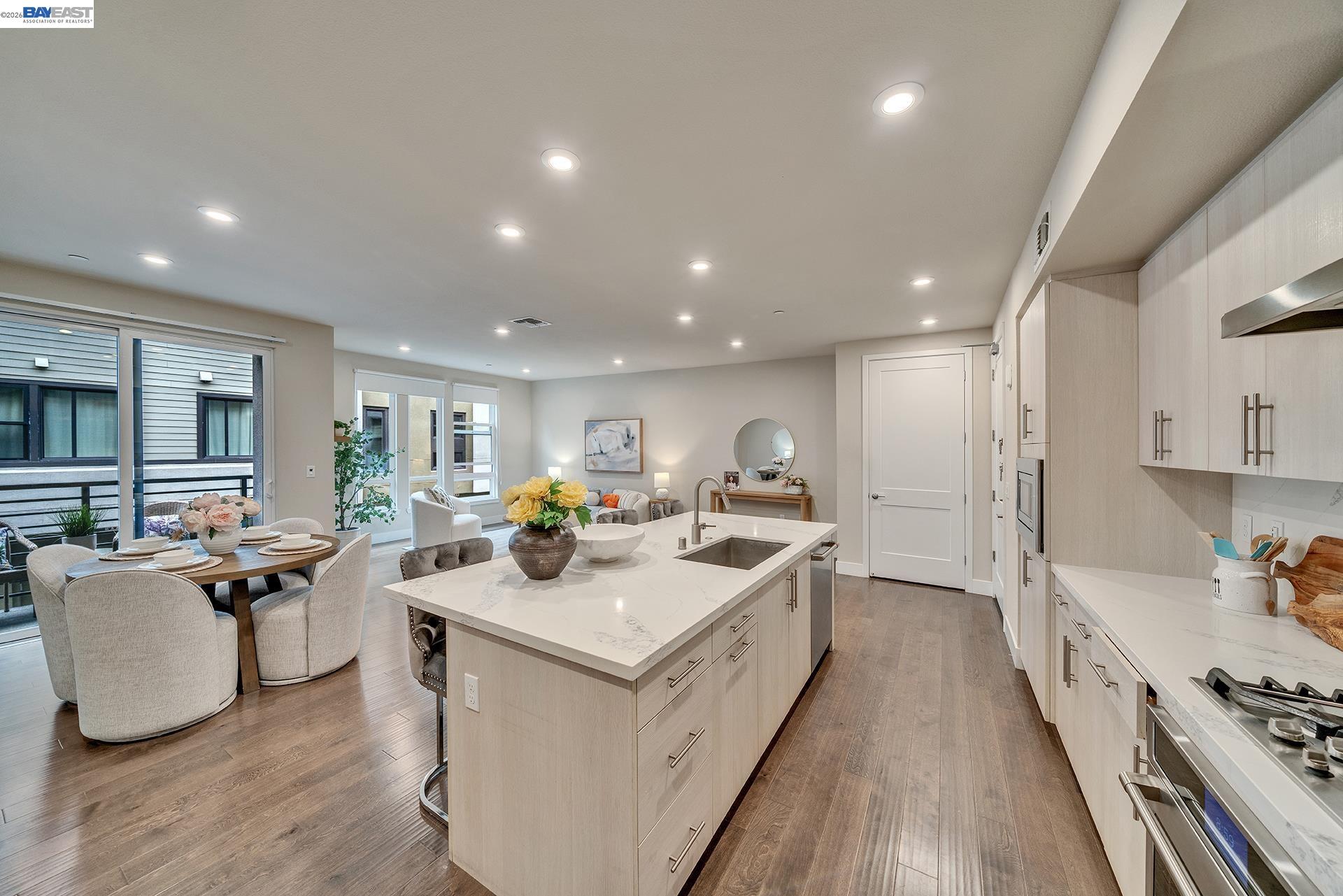 Photo #4: 41131849 Listing: Photo #4