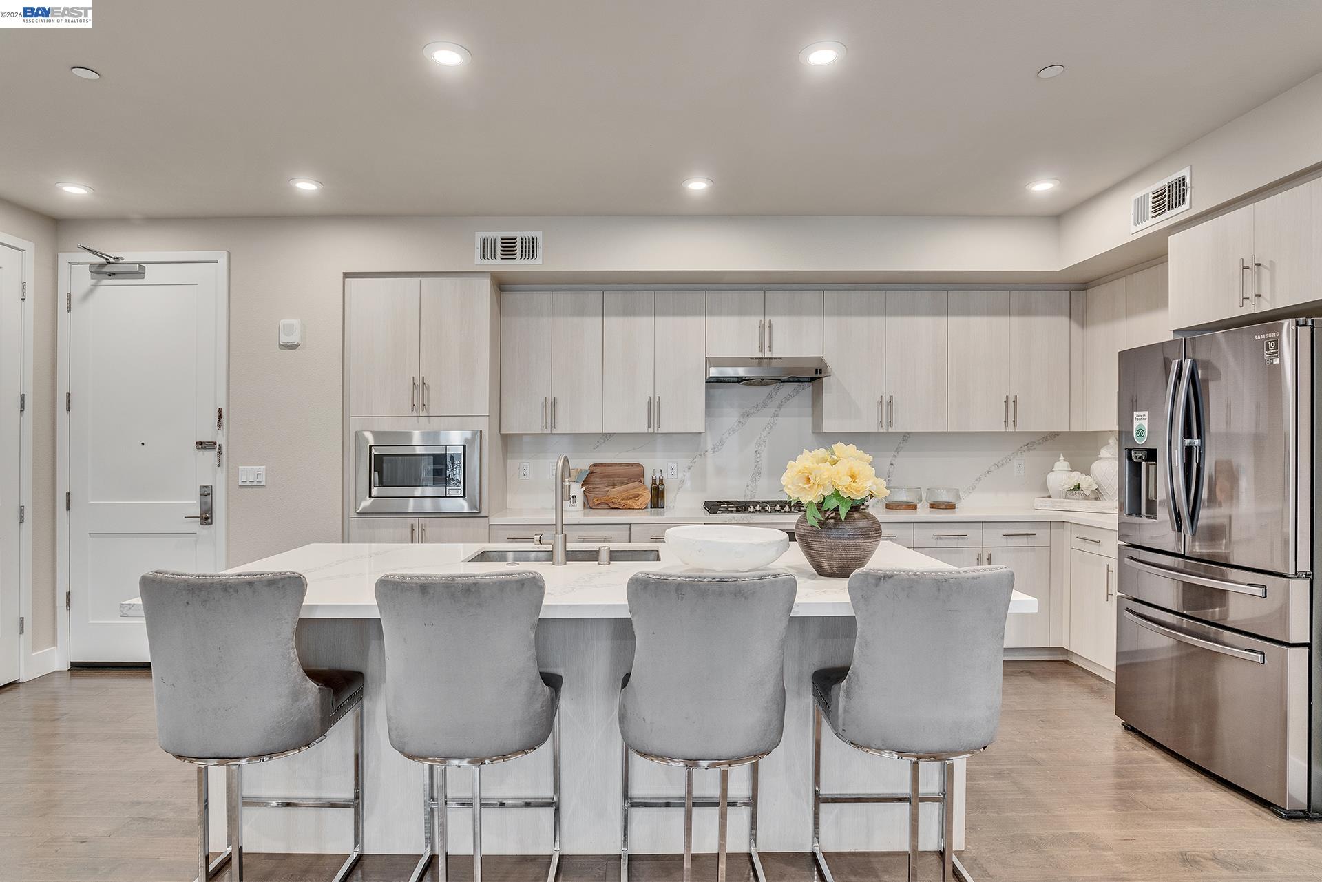 Photo #8: 41131849 Listing: Photo #8