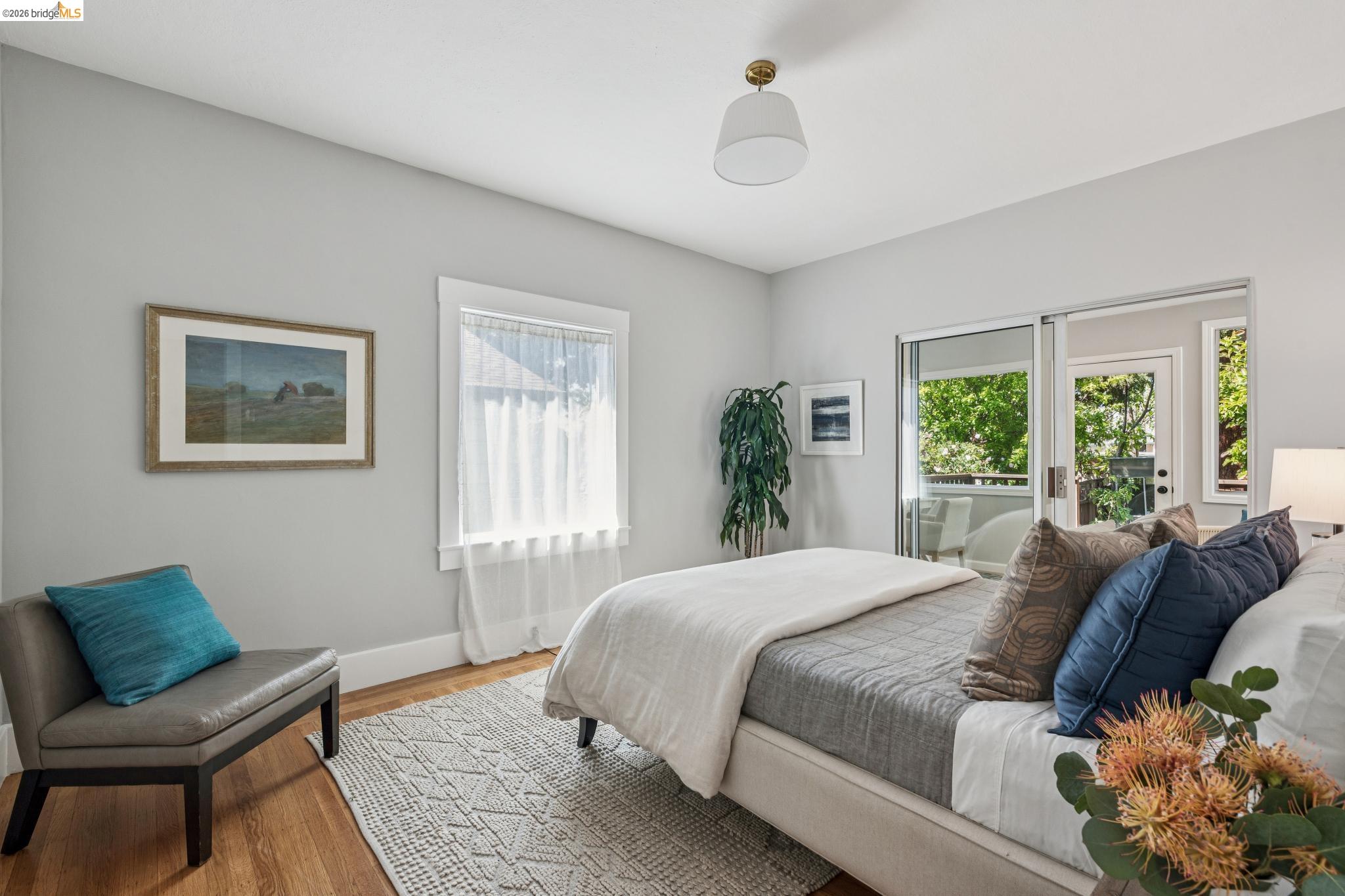 Detail Gallery Image 24 of 41 For 1233 Carleton St, Berkeley,  CA 94702 - 2 Beds | 1 Baths
