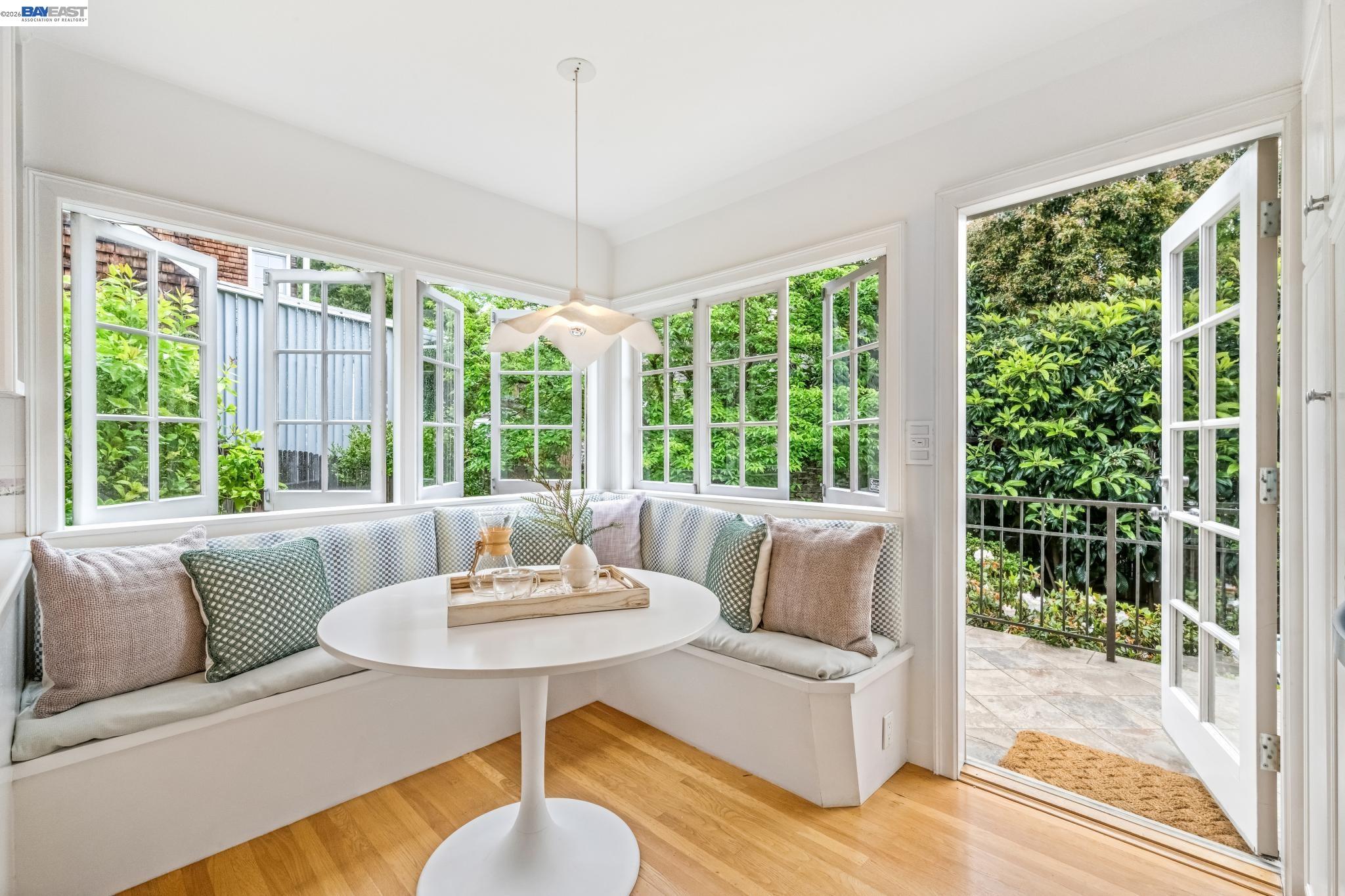 Detail Gallery Image 31 of 56 For 1800 San Lorenzo Avenue, Berkeley,  CA 94707 - 3 Beds | 1/1 Baths