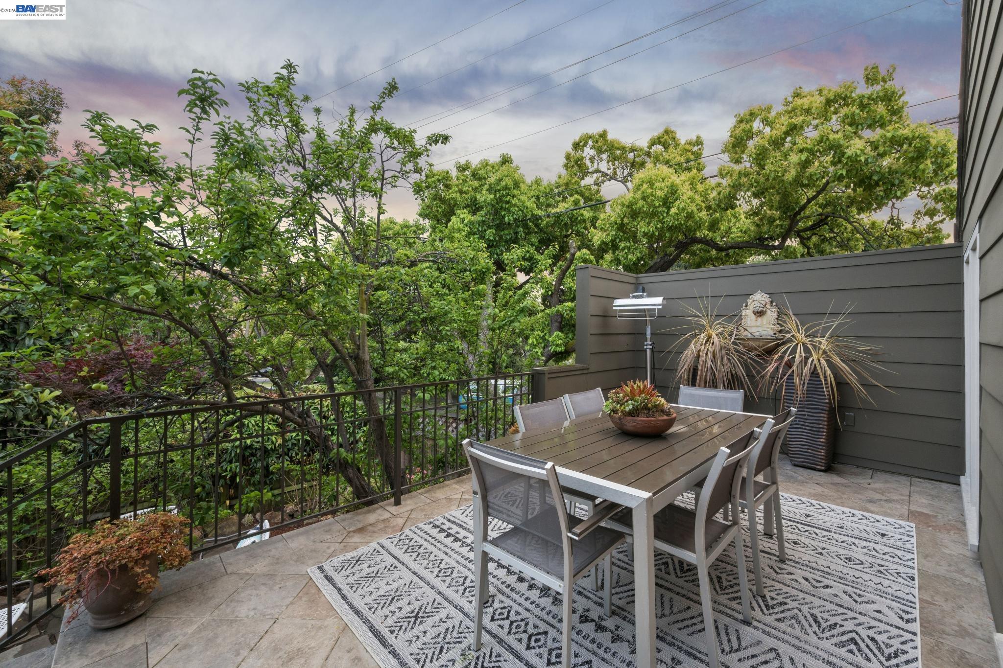 Detail Gallery Image 53 of 56 For 1800 San Lorenzo Avenue, Berkeley,  CA 94707 - 3 Beds | 1/1 Baths