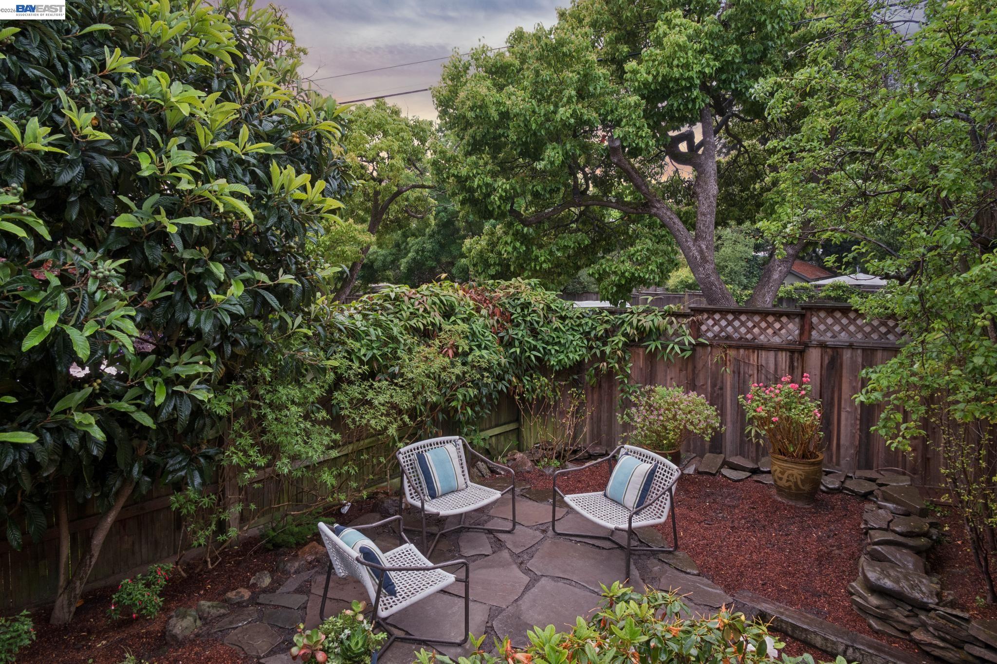 Detail Gallery Image 54 of 56 For 1800 San Lorenzo Avenue, Berkeley,  CA 94707 - 3 Beds | 1/1 Baths