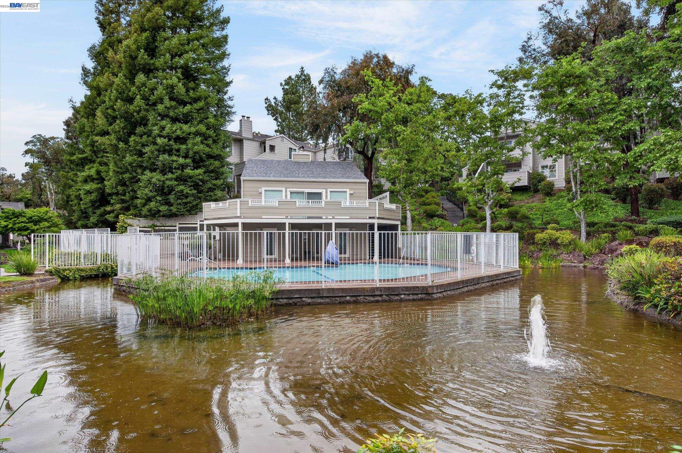 Photo #2: 41131856 Listing: Photo #2