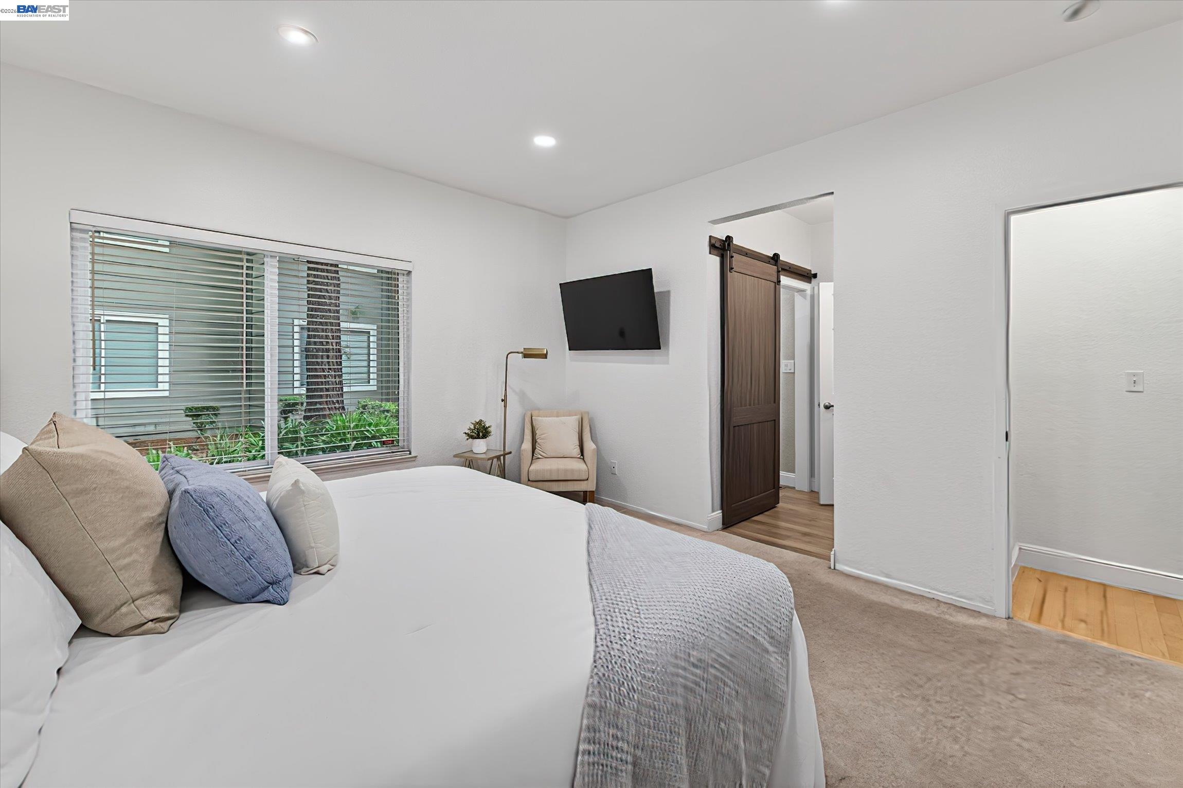 Photo #17: 41131856 Listing: Photo #17