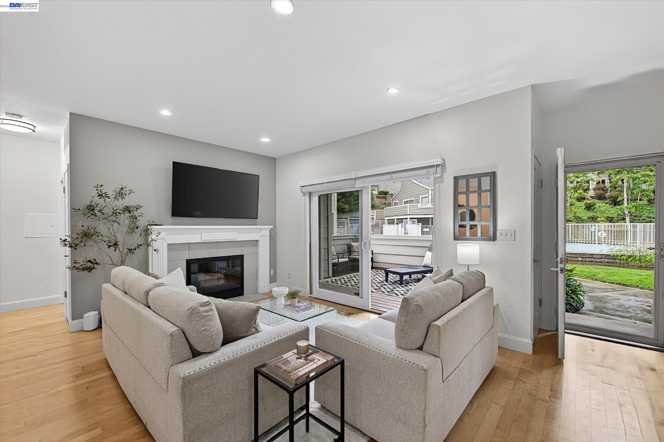 Photo #5: 41131856 Listing: Photo #5