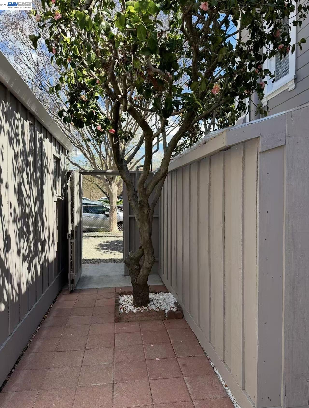 Detail Gallery Image 12 of 12 For 308 W Joaquin Ave, San Leandro,  CA 94577 - 2 Beds | 1/1 Baths