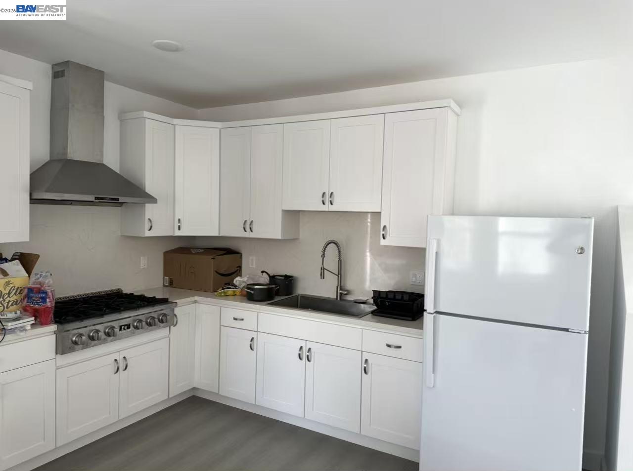 Detail Gallery Image 8 of 12 For 308 W Joaquin Ave, San Leandro,  CA 94577 - 2 Beds | 1/1 Baths