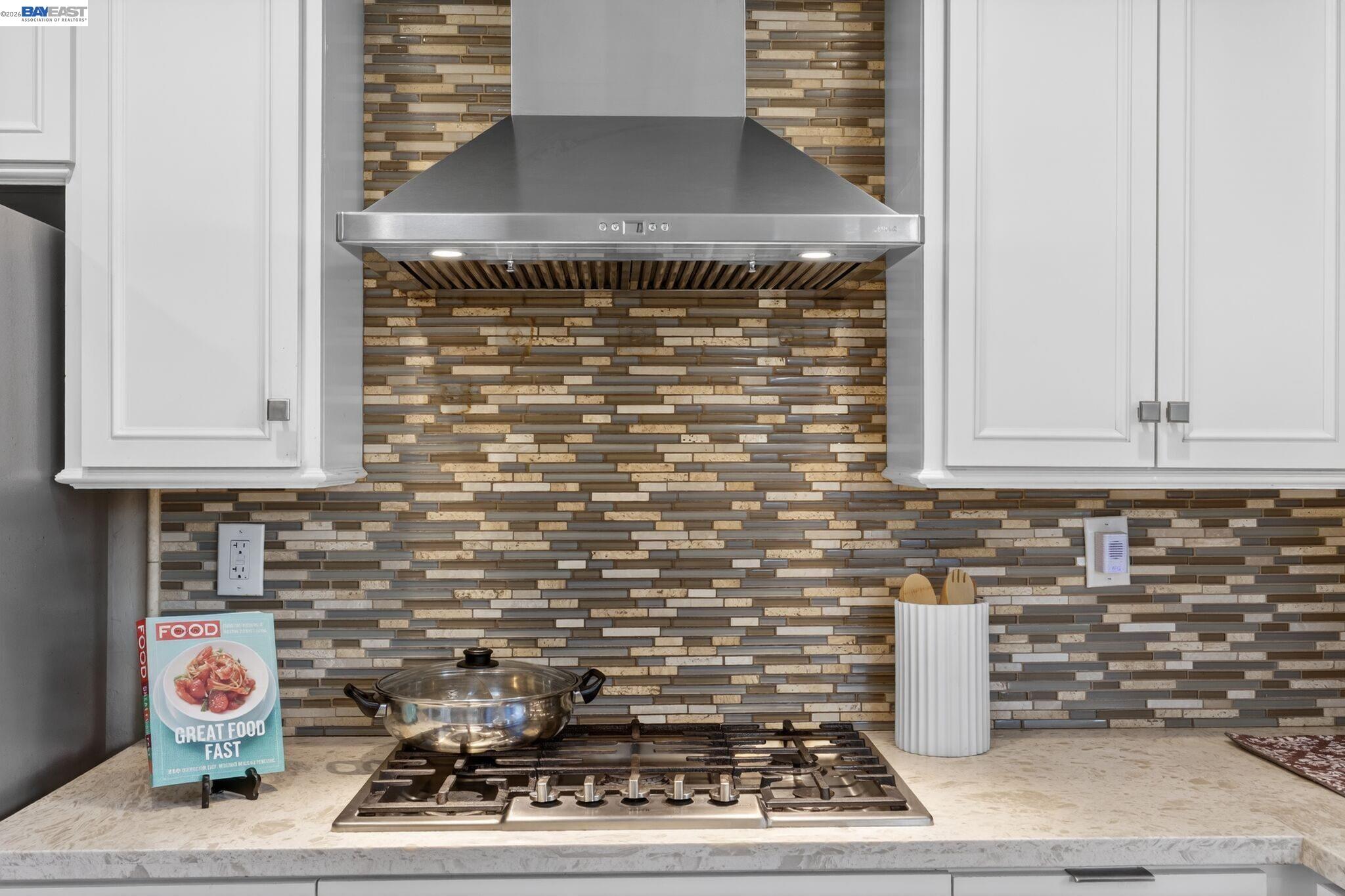 Detail Gallery Image 18 of 50 For 3211 De Anza Pl, San Ramon,  CA 94583 - 5 Beds | 2 Baths