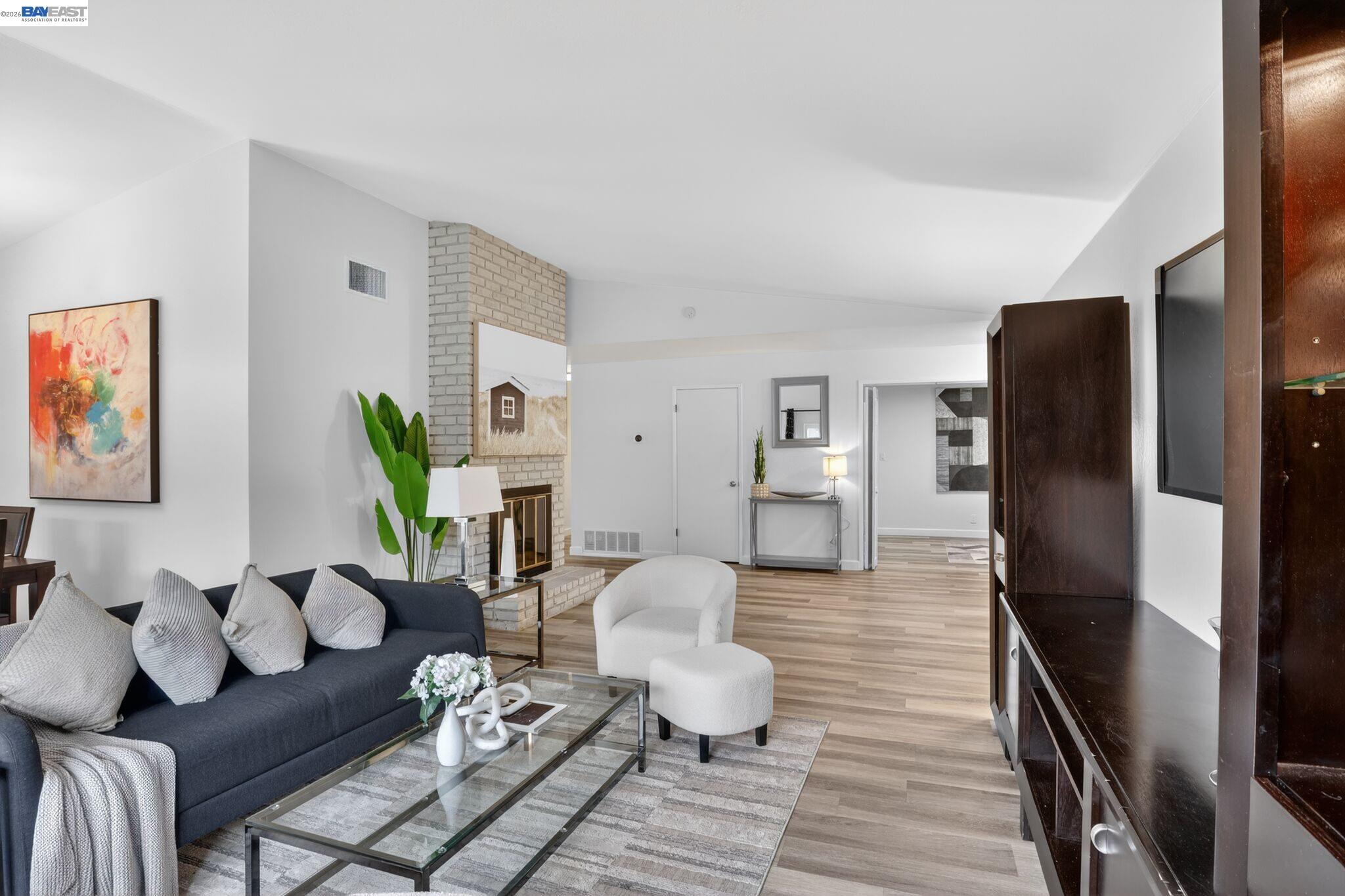 Detail Gallery Image 7 of 50 For 3211 De Anza Pl, San Ramon,  CA 94583 - 5 Beds | 2 Baths