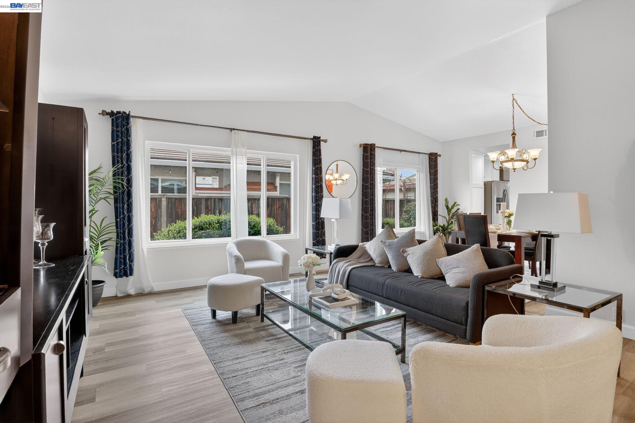 Detail Gallery Image 10 of 50 For 3211 De Anza Pl, San Ramon,  CA 94583 - 5 Beds | 2 Baths