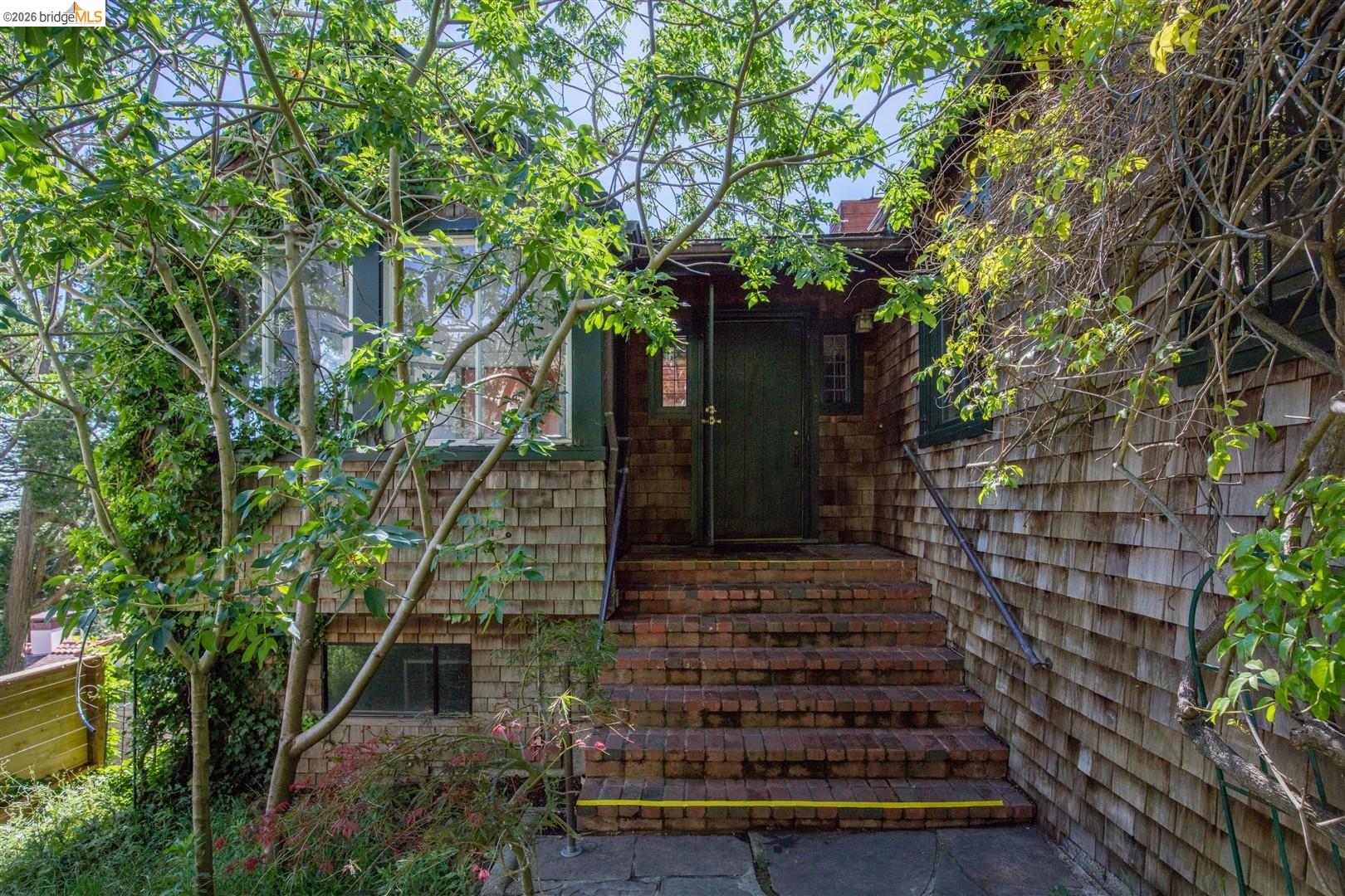 Detail Gallery Image 35 of 37 For 870 Keeler Ave, Berkeley,  CA 94708 - 3 Beds | 2 Baths