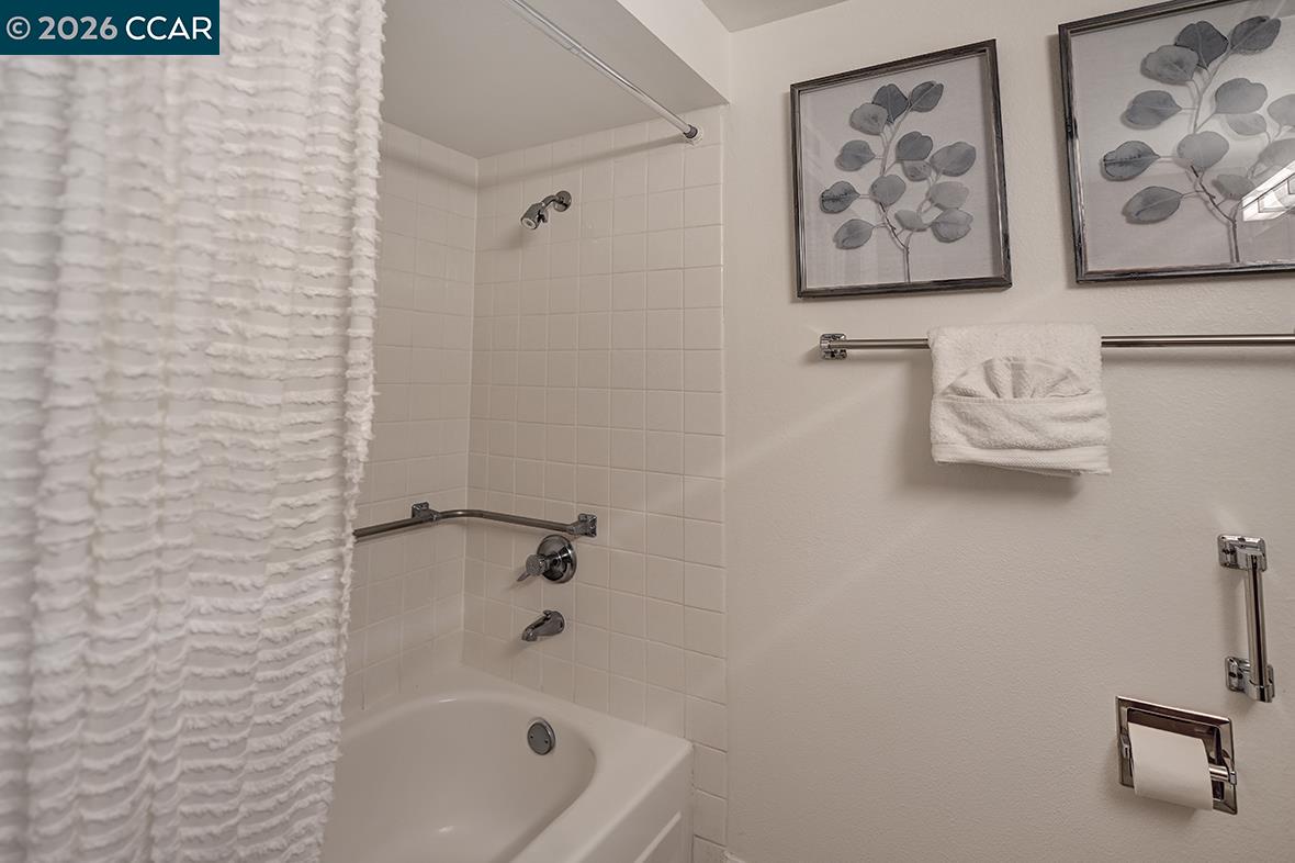 Photo #33: 41131871 Listing: Photo #33