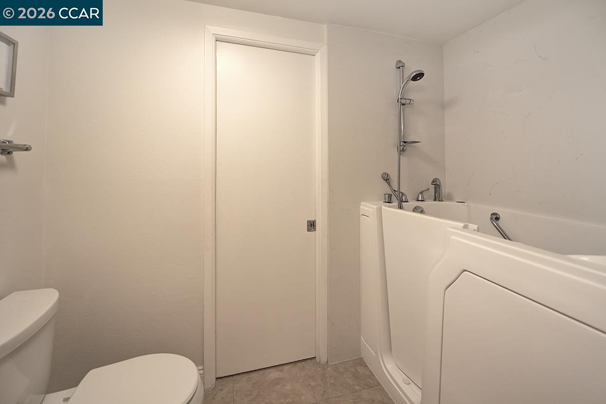 Photo #39: 41131871 Listing: Photo #39