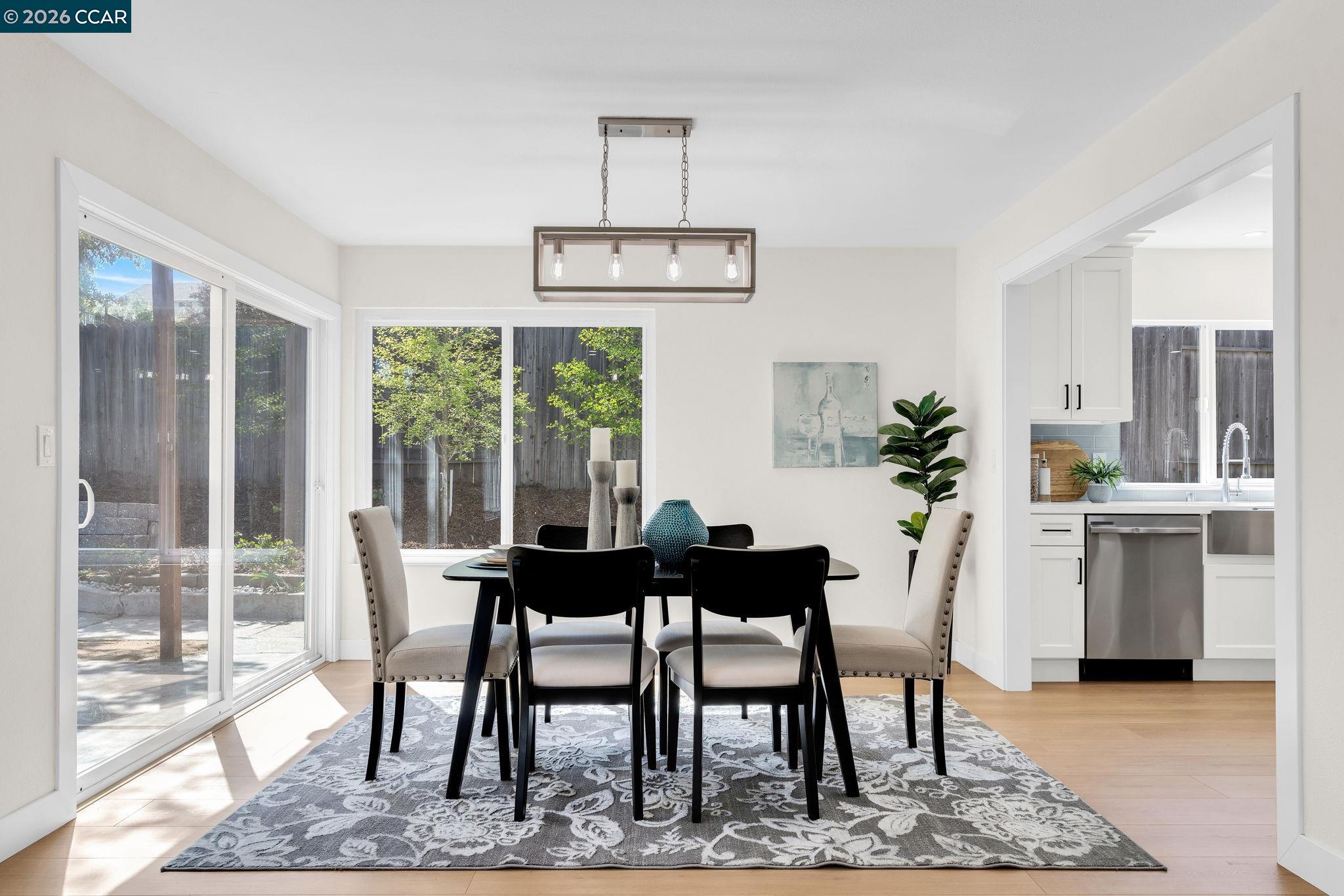 Detail Gallery Image 13 of 47 For 212 Panorama Dr, Benicia,  CA 94510 - 4 Beds | 2 Baths