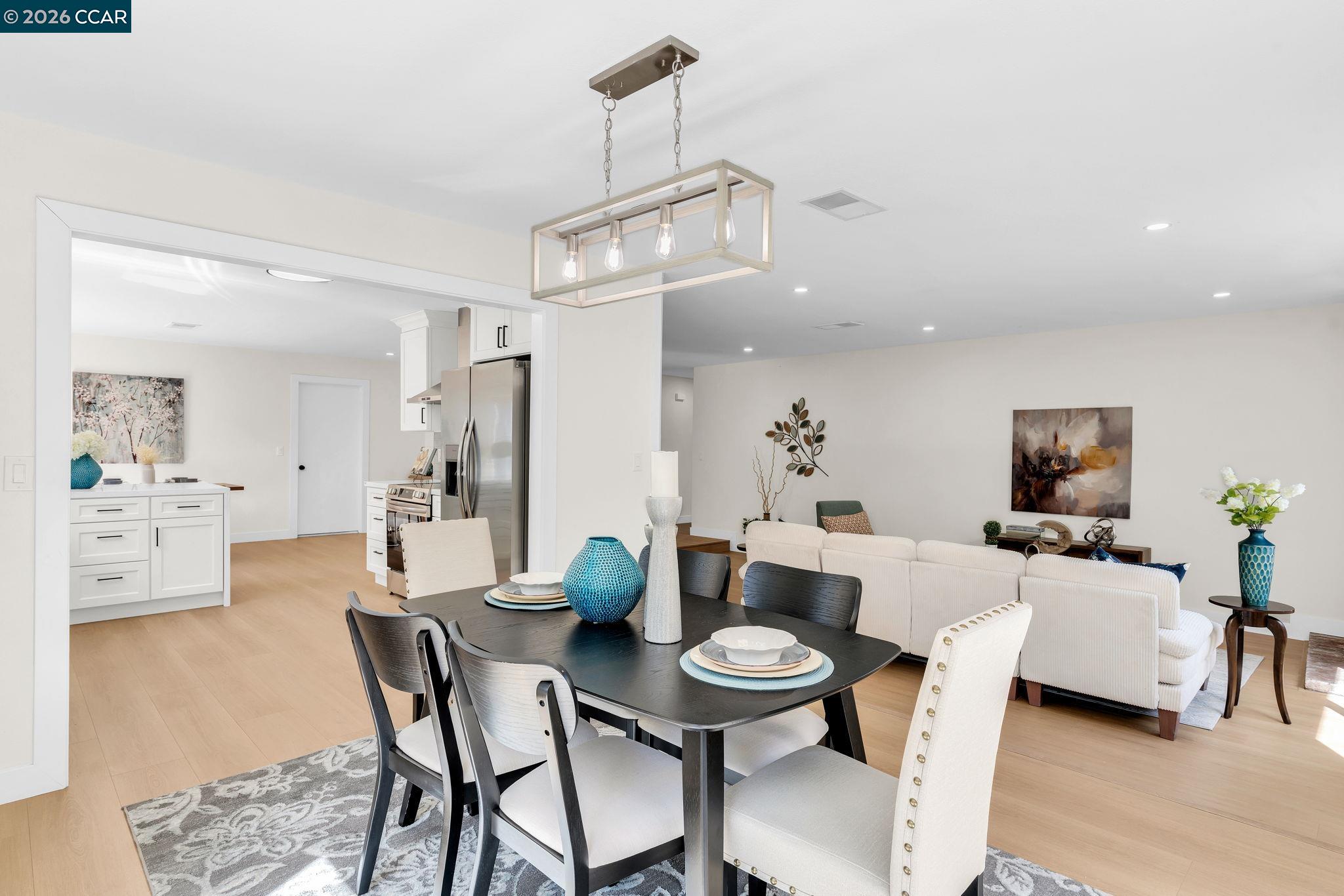 Detail Gallery Image 14 of 47 For 212 Panorama Dr, Benicia,  CA 94510 - 4 Beds | 2 Baths