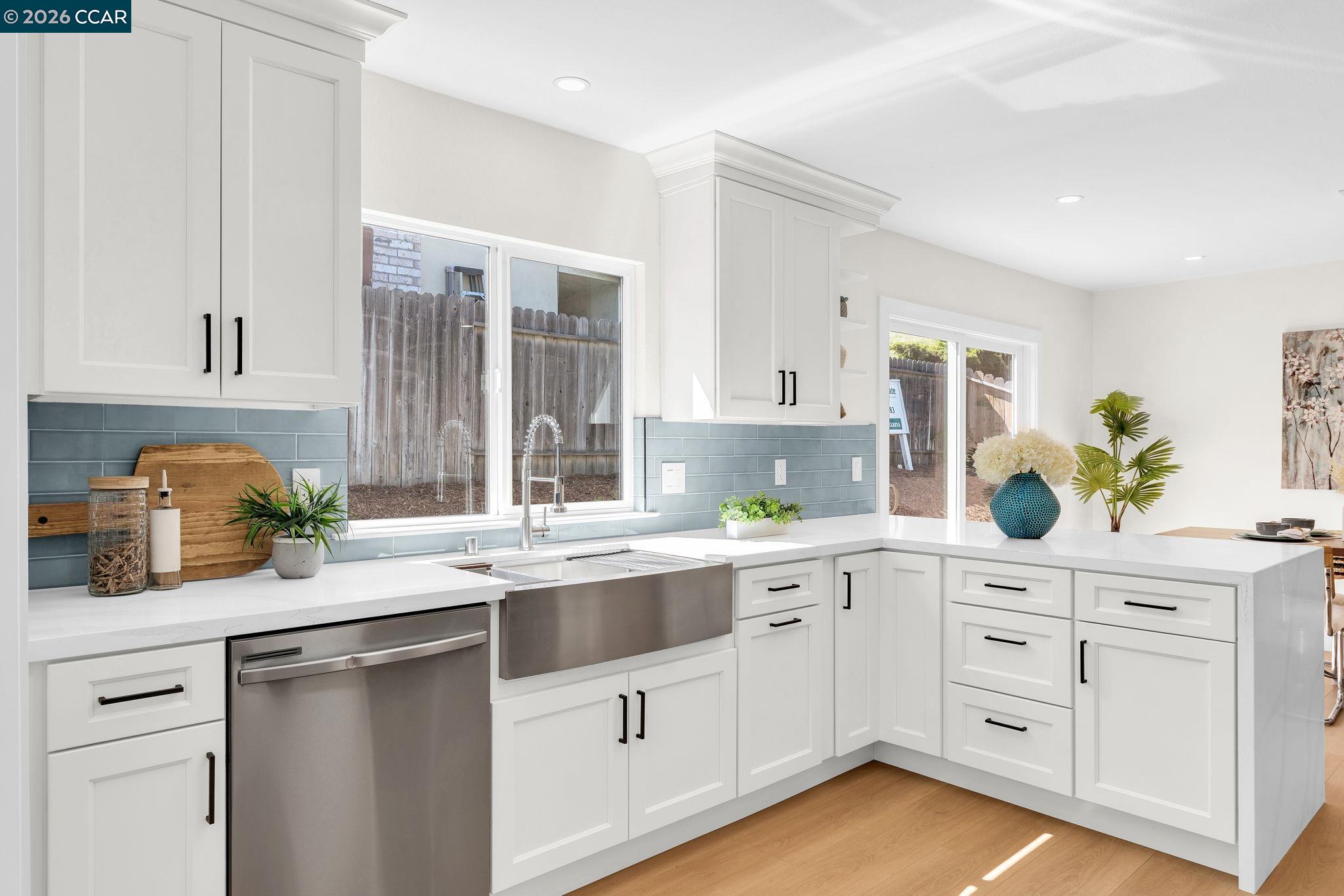 Detail Gallery Image 19 of 47 For 212 Panorama Dr, Benicia,  CA 94510 - 4 Beds | 2 Baths