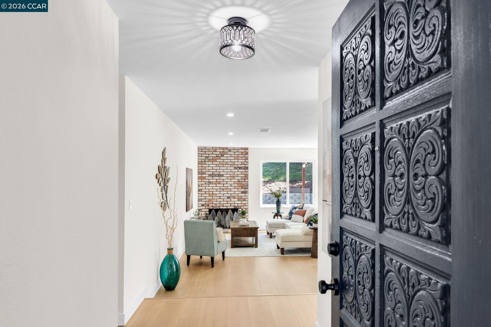 Detail Gallery Image 6 of 47 For 212 Panorama Dr, Benicia,  CA 94510 - 4 Beds | 2 Baths