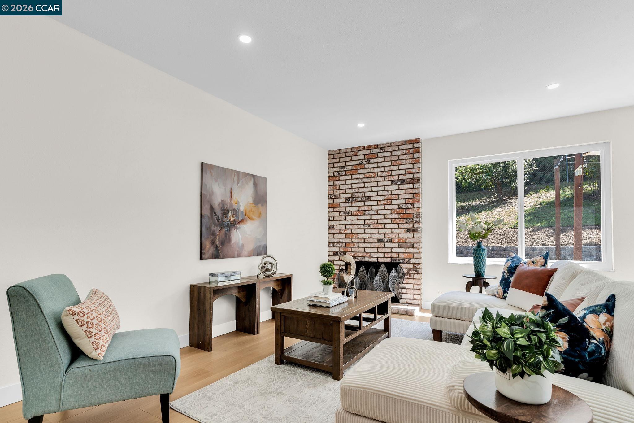 Detail Gallery Image 9 of 47 For 212 Panorama Dr, Benicia,  CA 94510 - 4 Beds | 2 Baths