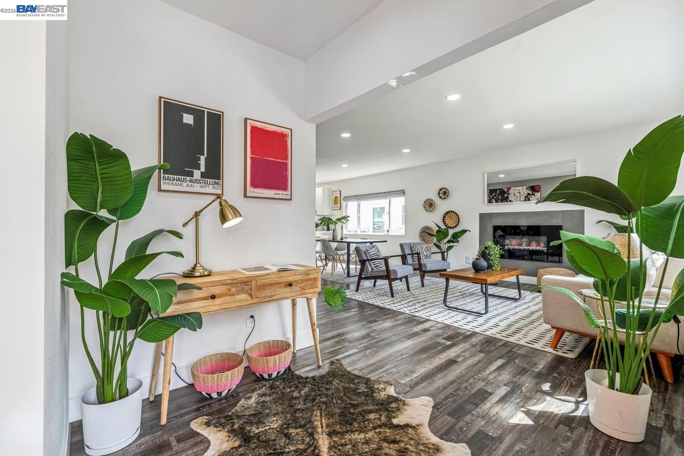 Detail Gallery Image 11 of 49 For 1539 Blake Street, Berkeley,  CA 94703 - 2 Beds | 1 Baths