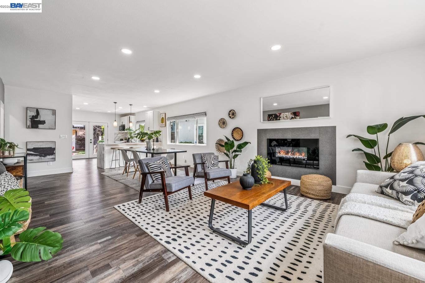 Detail Gallery Image 14 of 49 For 1539 Blake Street, Berkeley,  CA 94703 - 2 Beds | 1 Baths