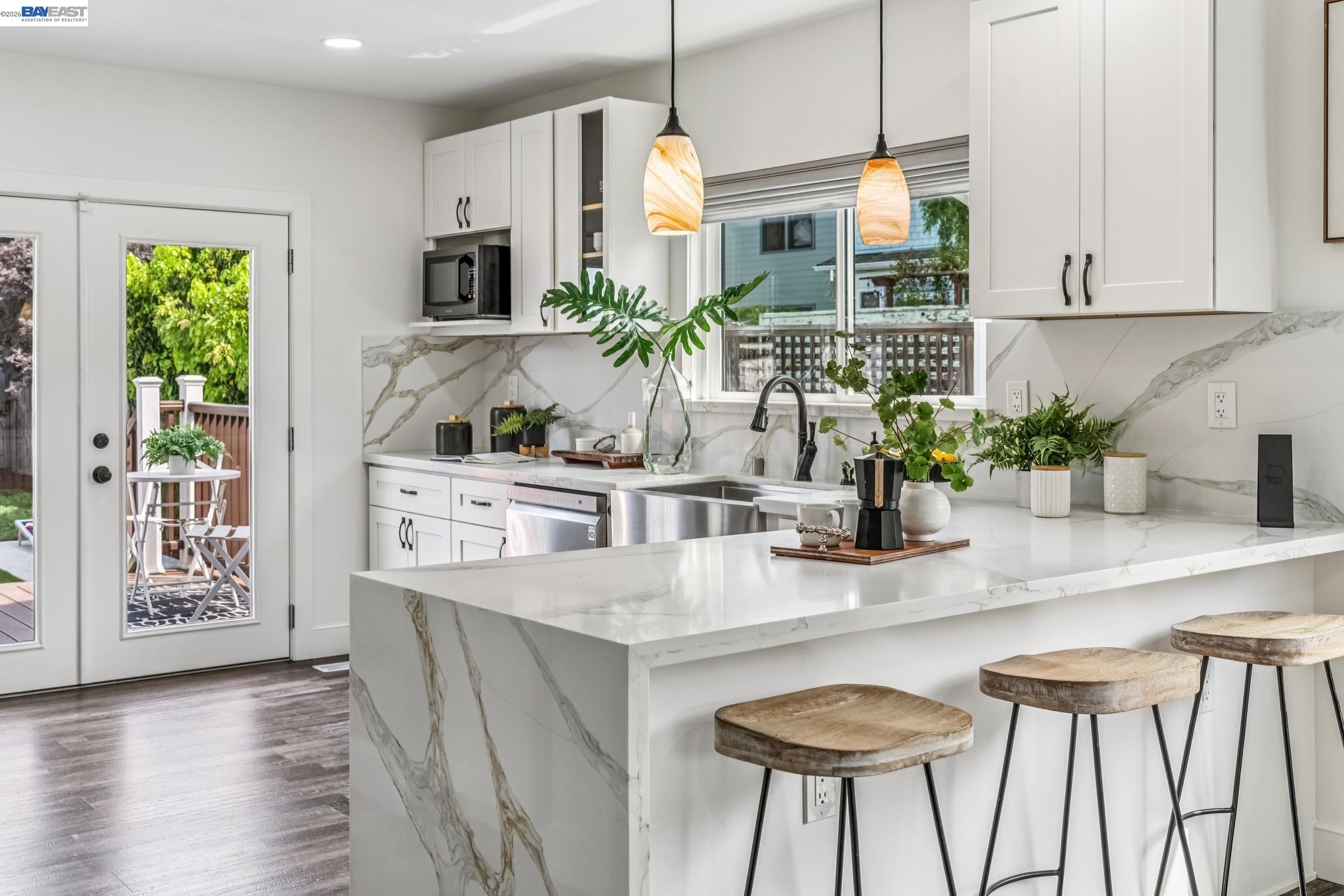 Detail Gallery Image 19 of 49 For 1539 Blake Street, Berkeley,  CA 94703 - 2 Beds | 1 Baths