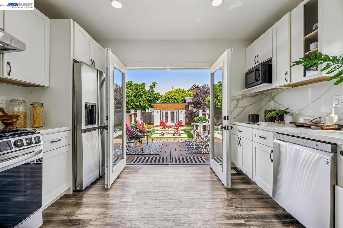 Detail Gallery Image 24 of 49 For 1539 Blake Street, Berkeley,  CA 94703 - 2 Beds | 1 Baths