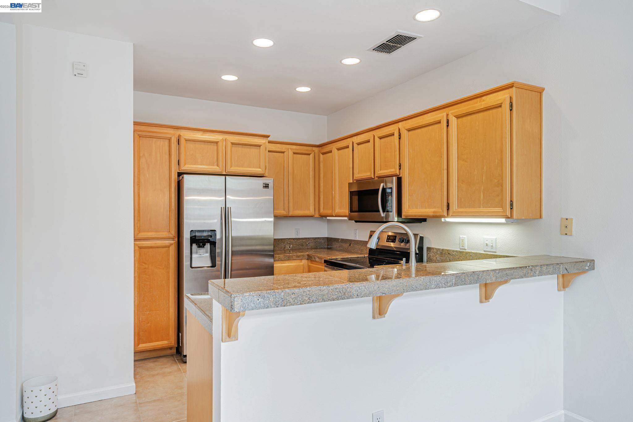 Photo #6: 41131885 Listing: Photo #6