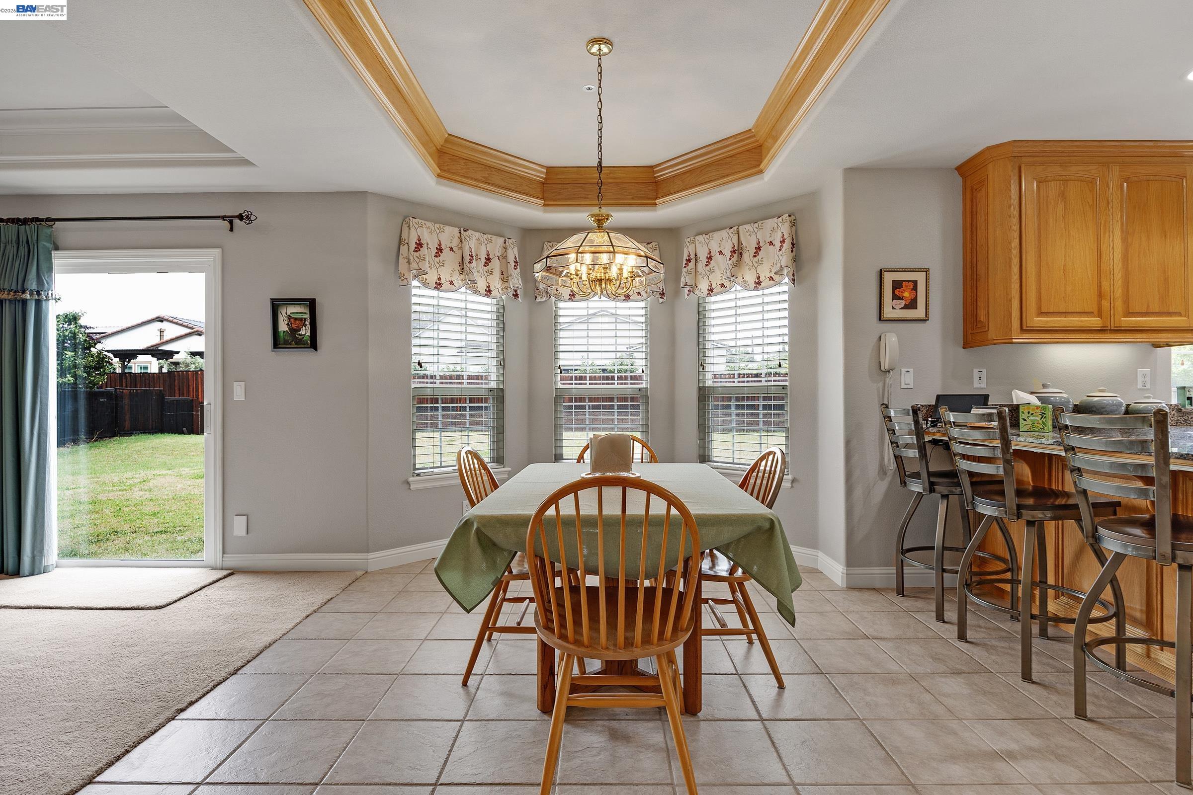 Detail Gallery Image 15 of 44 For 1680 Sorrento Pl, Livermore,  CA 94550 - 5 Beds | 3/1 Baths